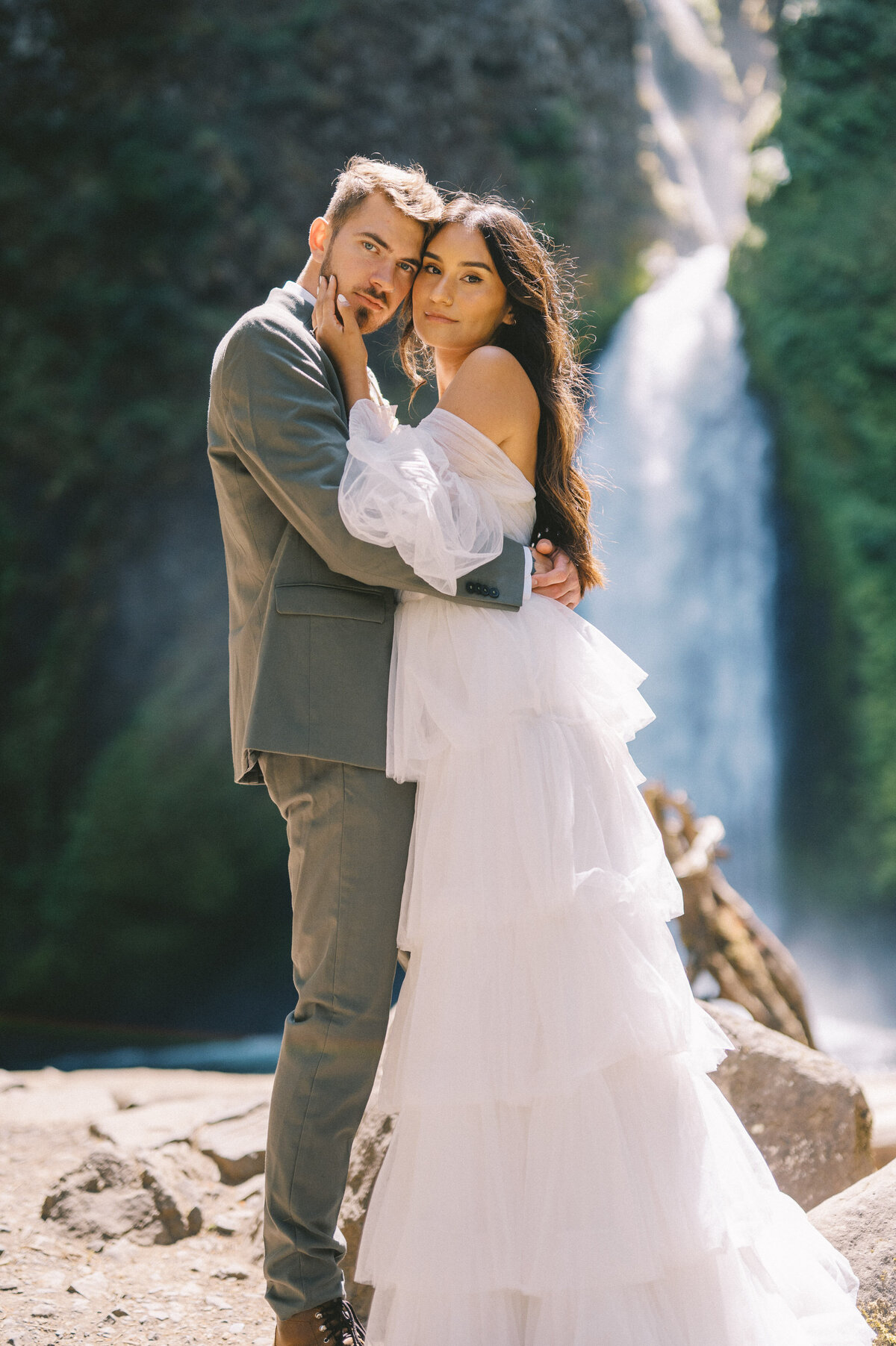 wahclella-falls-oregon-elopement-14