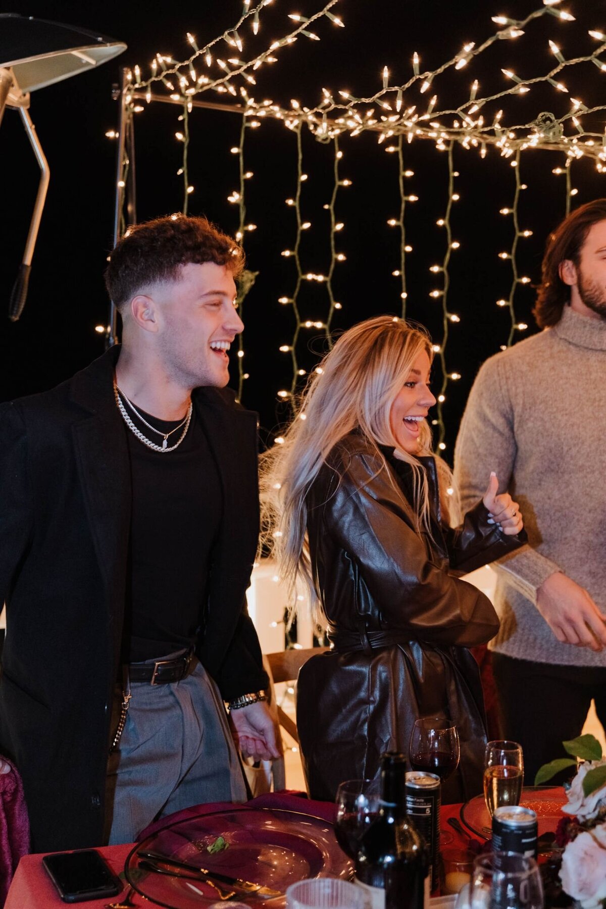 cbs-love-island-event-294