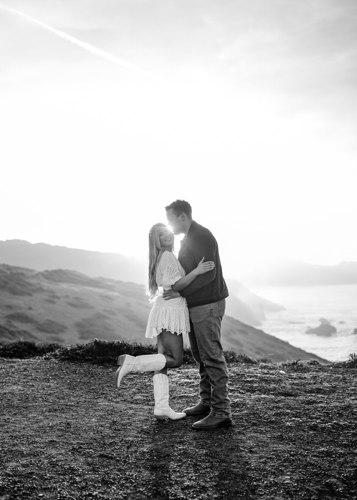 10292022_Julia+JadenEngagements_RodeoBeachCA_AnjaJensenPhotography-106