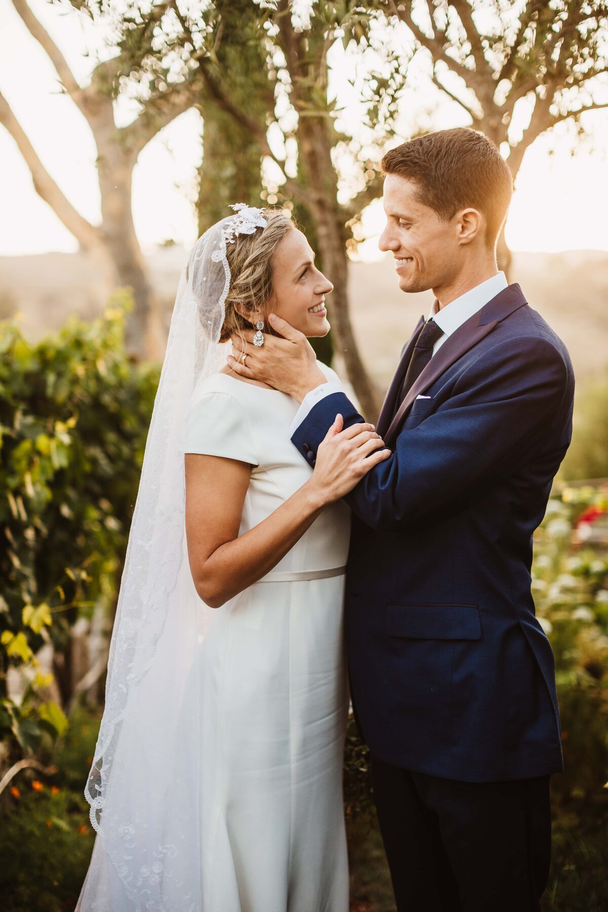 bride-groom-embracing
