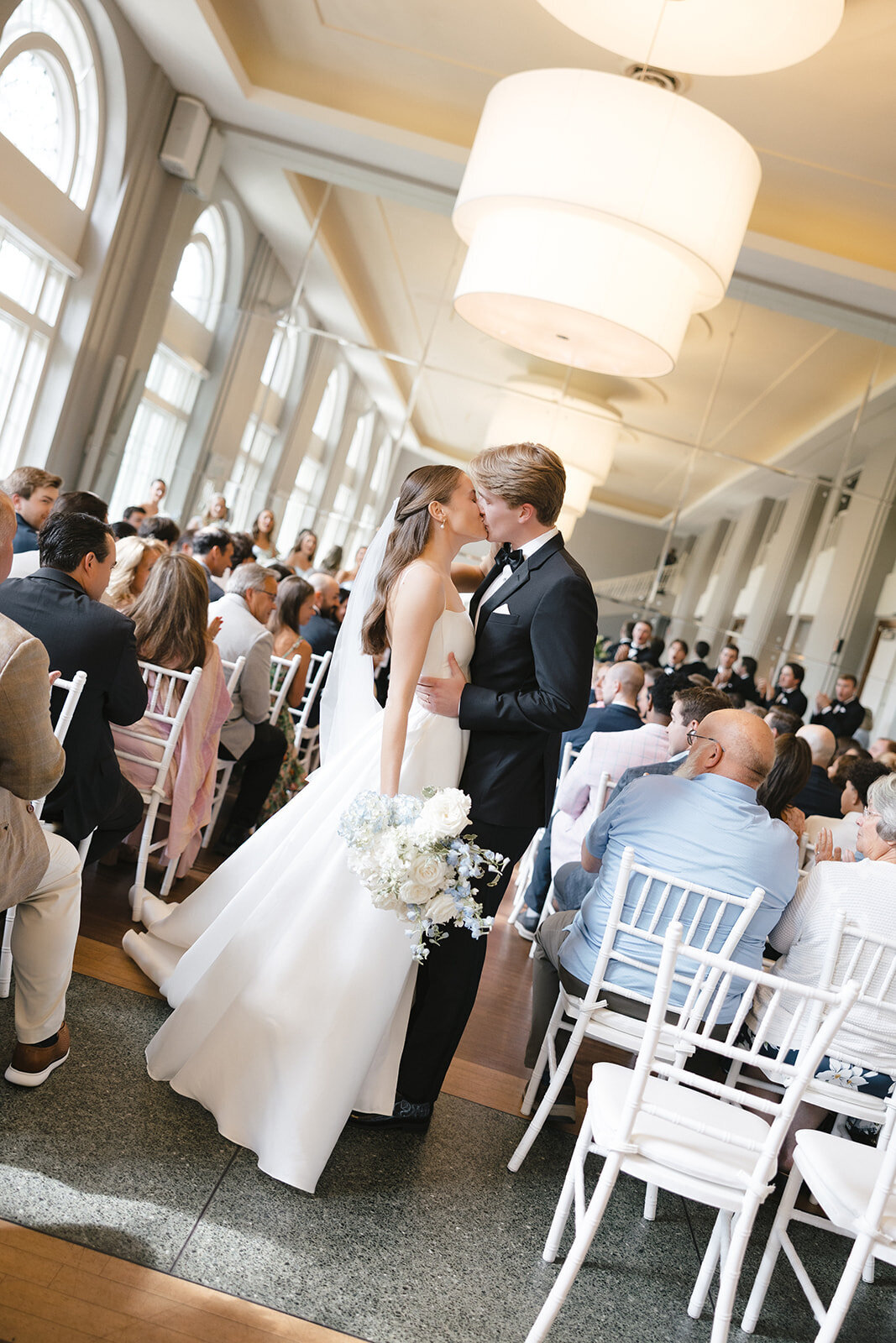 loui_photography_beach_club_minneapolis_summer_wedding-435