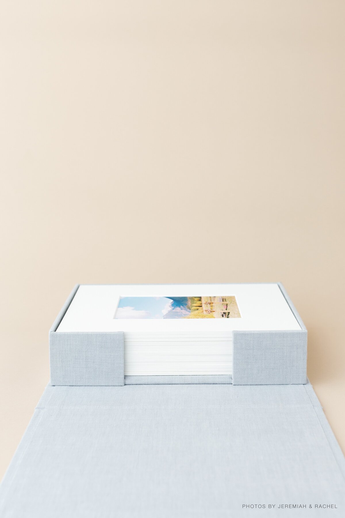 RedTree-Albums-Jeremiah & Rachel, Matted Print Box-352