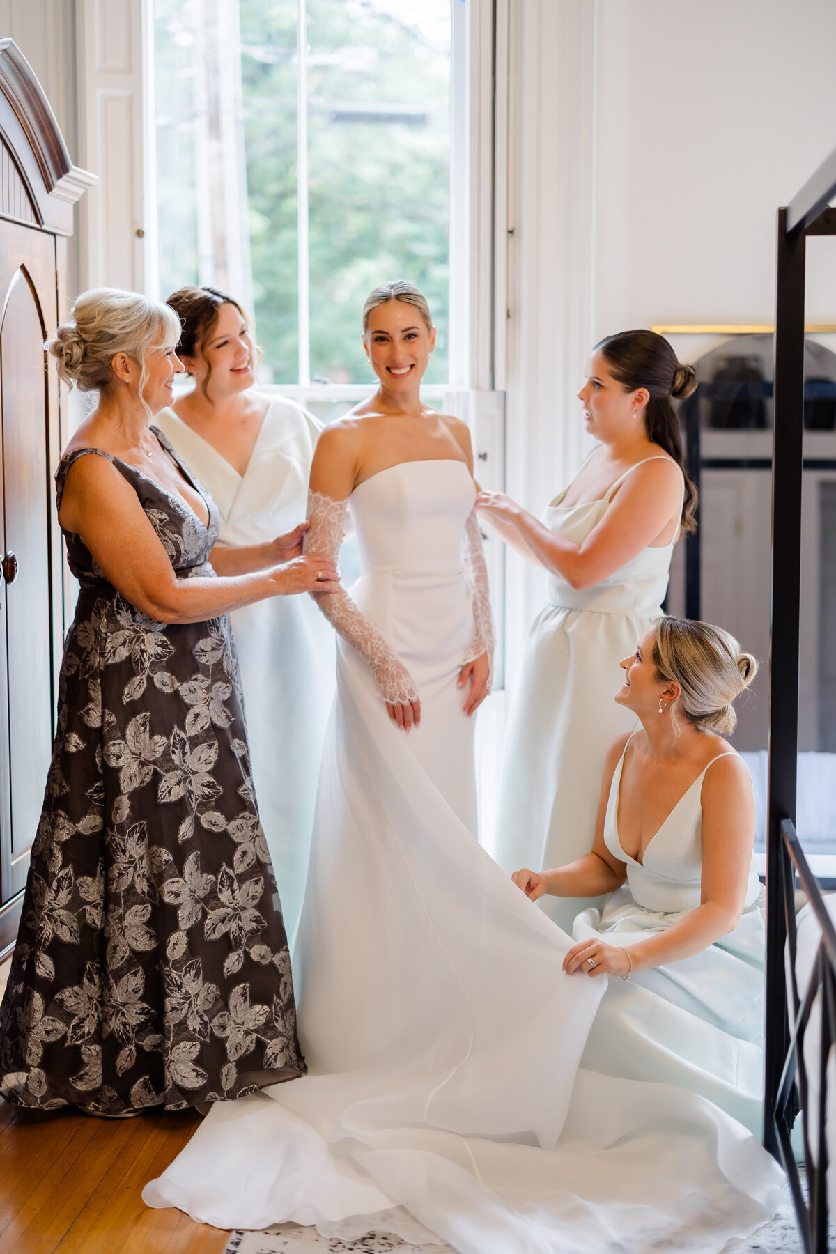 kasia-sickau-photography-wedding-photographer-hannah-and-TJ-the-grand-ballroom-covington-ky-73
