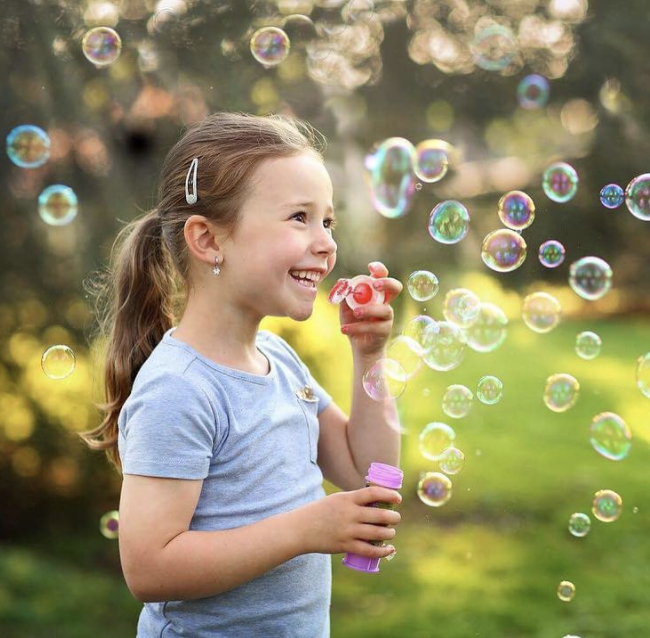kinderfotografie-spontaan-bos-woerden