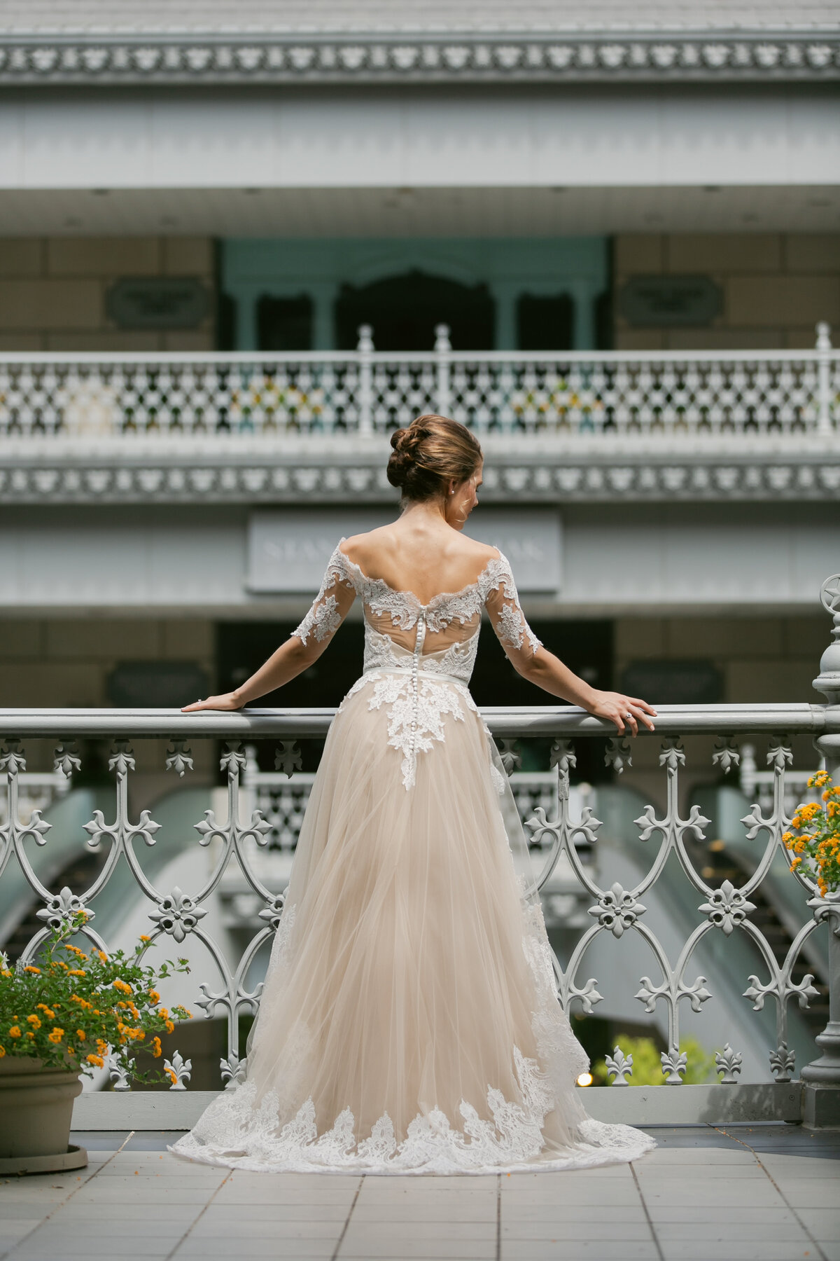 Bridal portraits at hotel crescent dallas