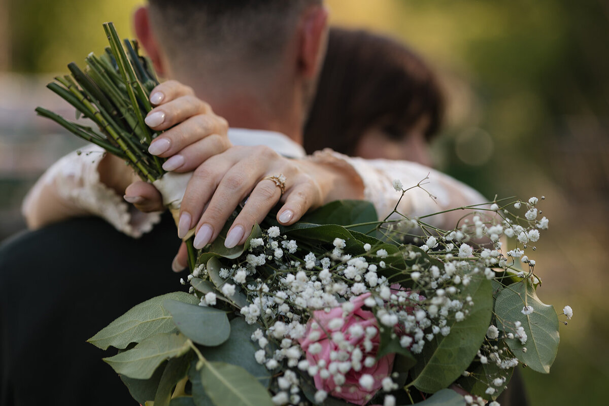 prairie-lodge-small-wedding-rob-sarah-10