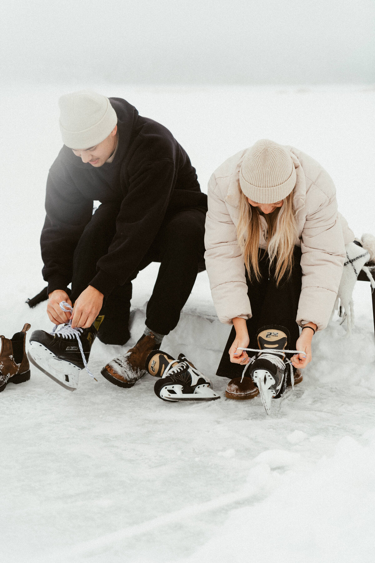skating-couples-session-grace-jack4
