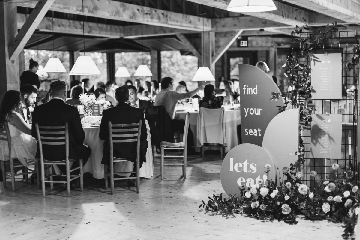 Vermont-Luxury-Wedding-Photographer-Reception-Party_313