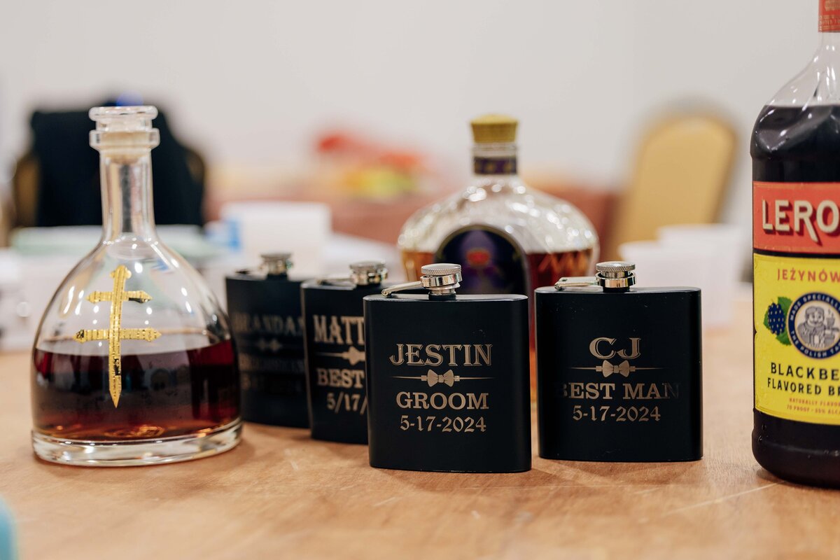 Groom-16 (2024-06-21T02_02_32.938)