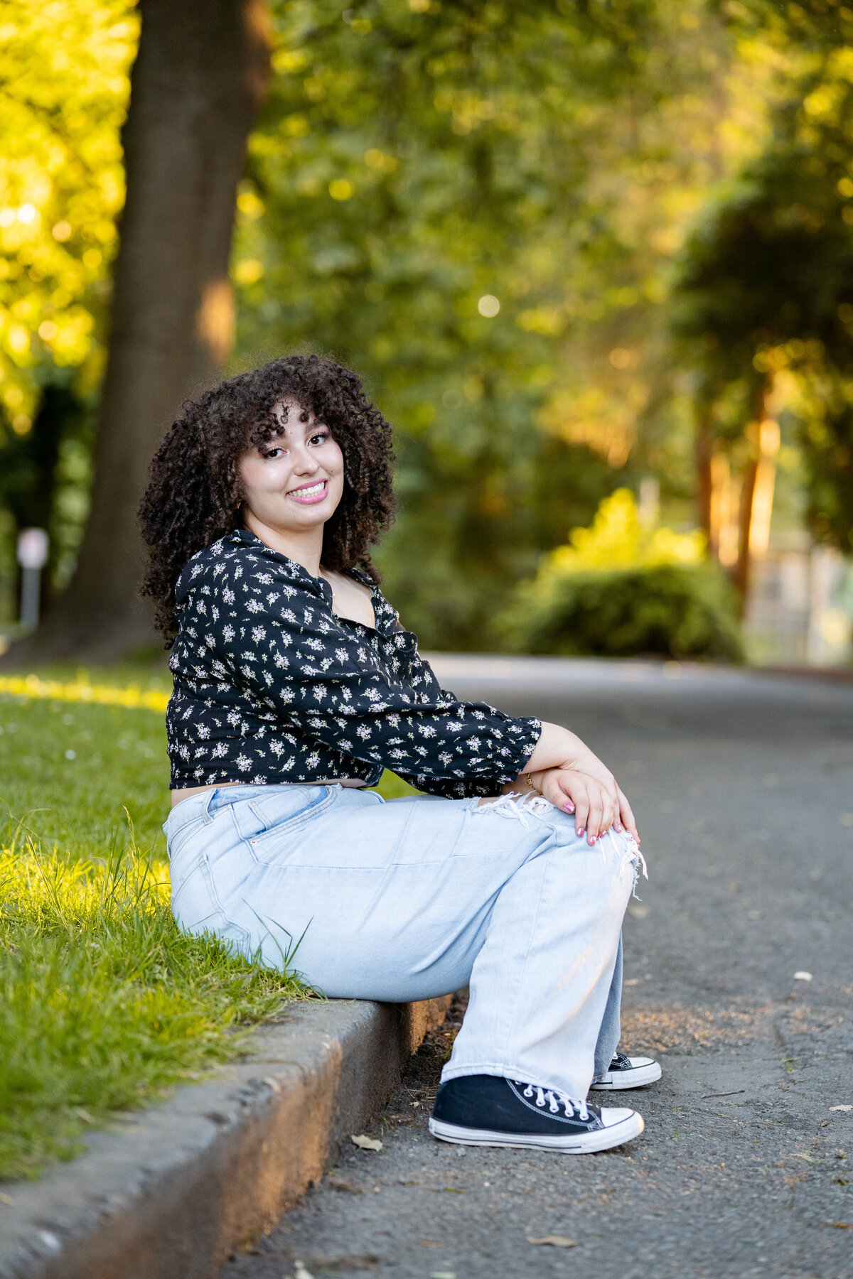 Jordan Gertis Senior Session. Last Forever Images. Lynnwod Senior Photographer. Ashley Kay Smith. Snohomish High School. Volunteer Park. -08304