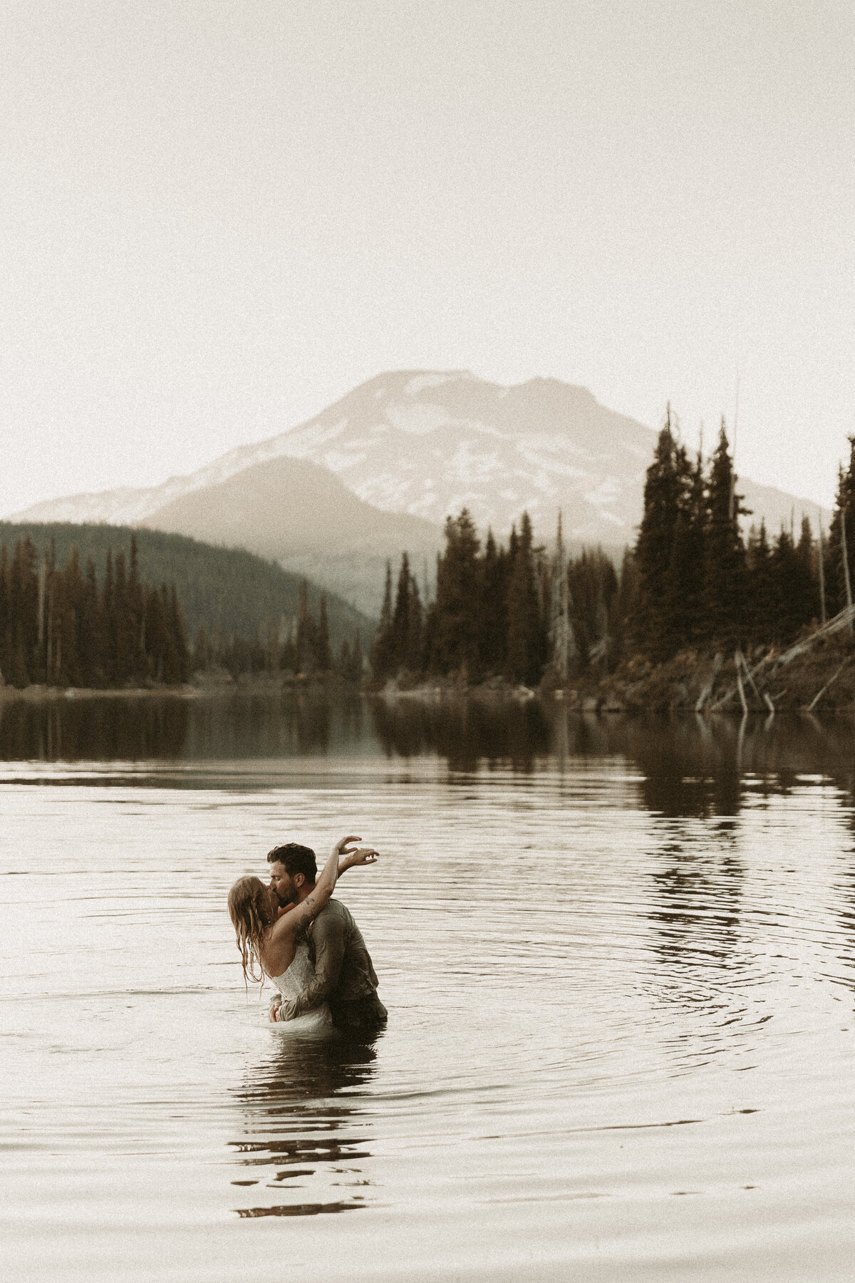 AbbyReePhotography-Zac+Nat2025-549