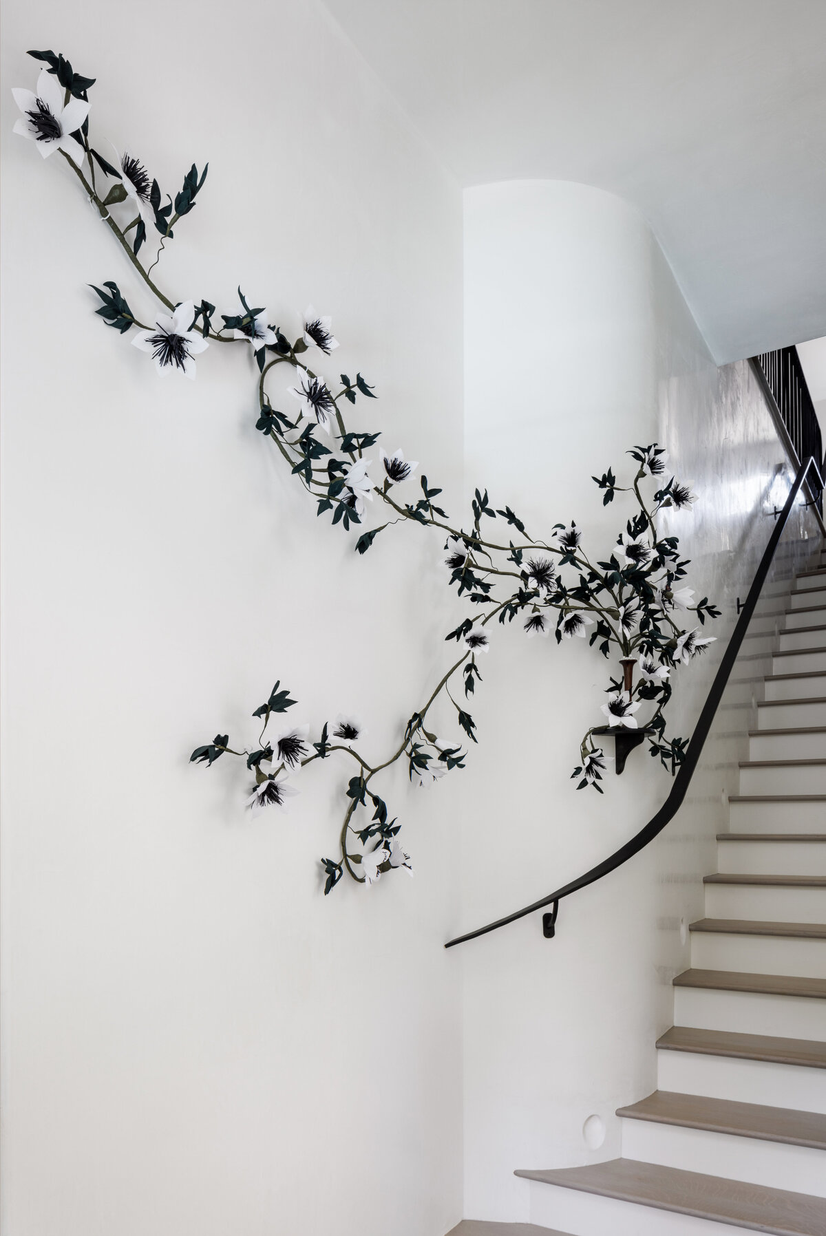 Southeastern Showhouse - Stair Hall - Evan Millárd Interior Design