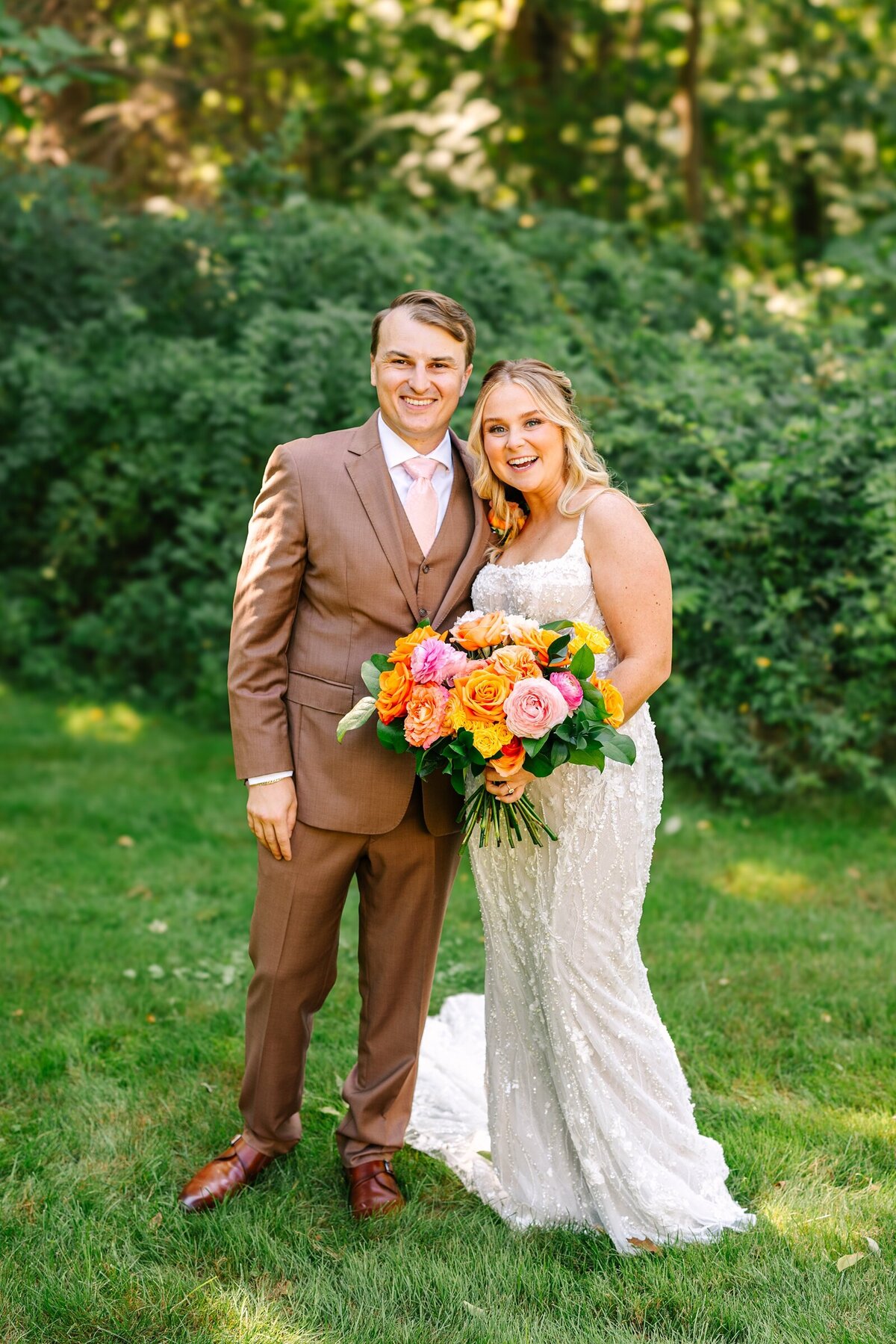 Vibrant_Palm_Springs_Inspired_Red_Barn_at_Outlook_Farm_Summer_Photography_Maine_Wedding_Photographer_0022