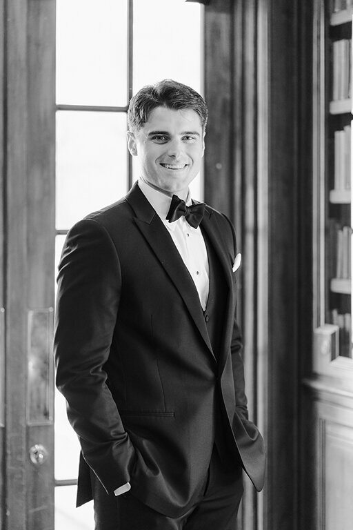 Groom portrait at Dallas wedding at The Olana.