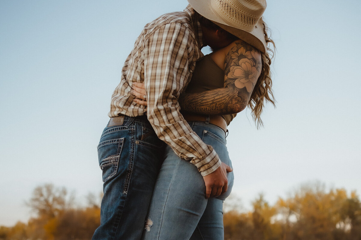 ANTELOPE LAKE ENGAGEMENT SESSION