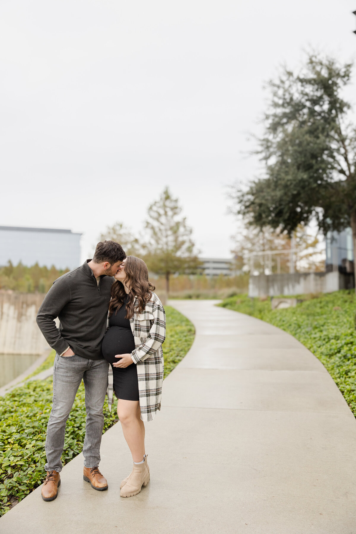 Alyssa + William Clark Maternity 2024_Sneak Peek-6