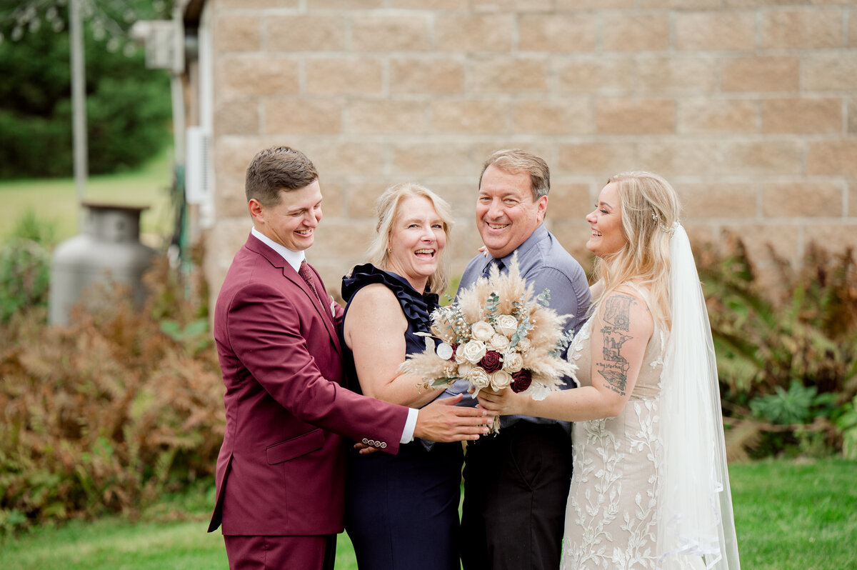 109-Wedding Family Portrai Highlights-DSC_3080-Wedding Photography- St Cloud MN- Central MN, Nicole Hollenkamp