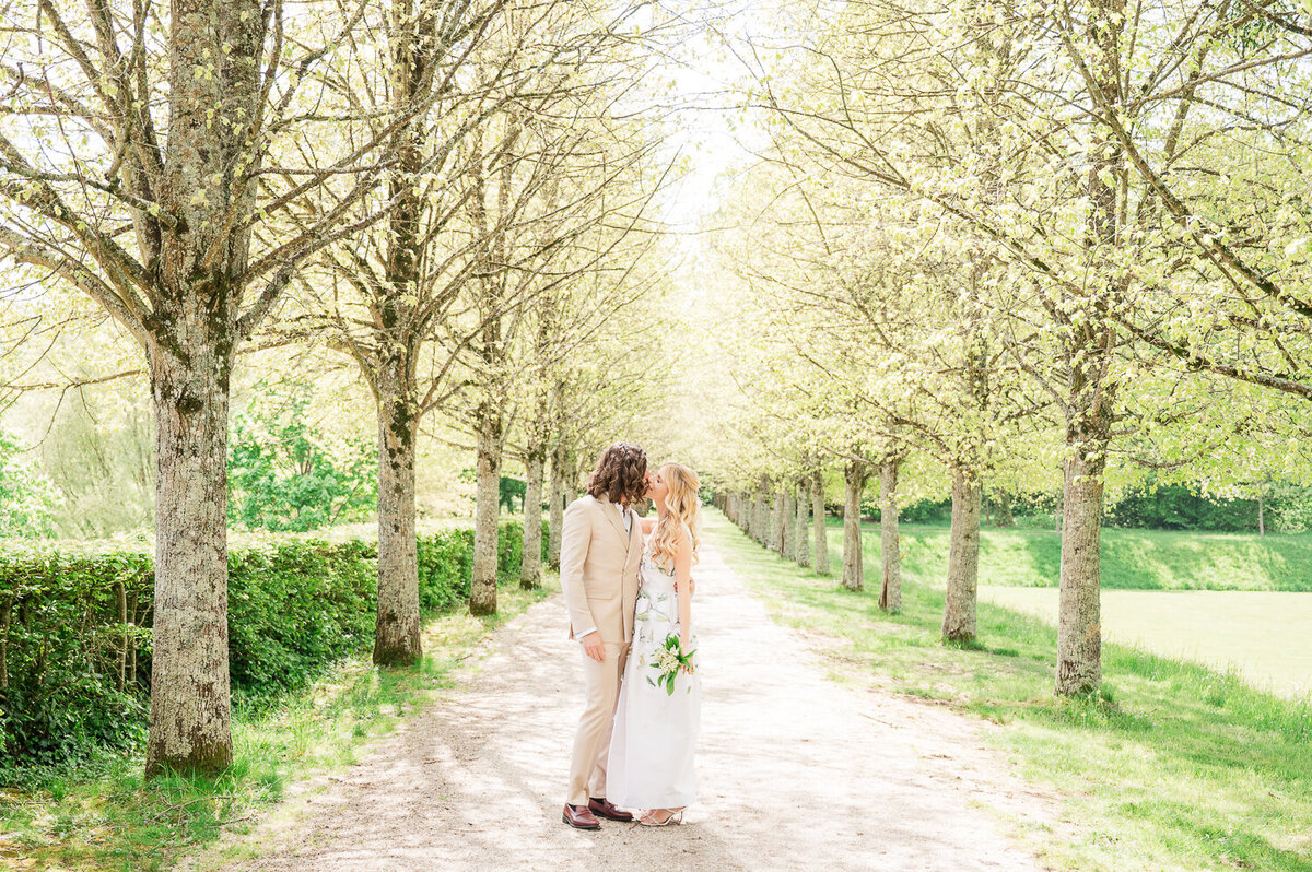 Engagement-shoot-picnic-in-France-1-12