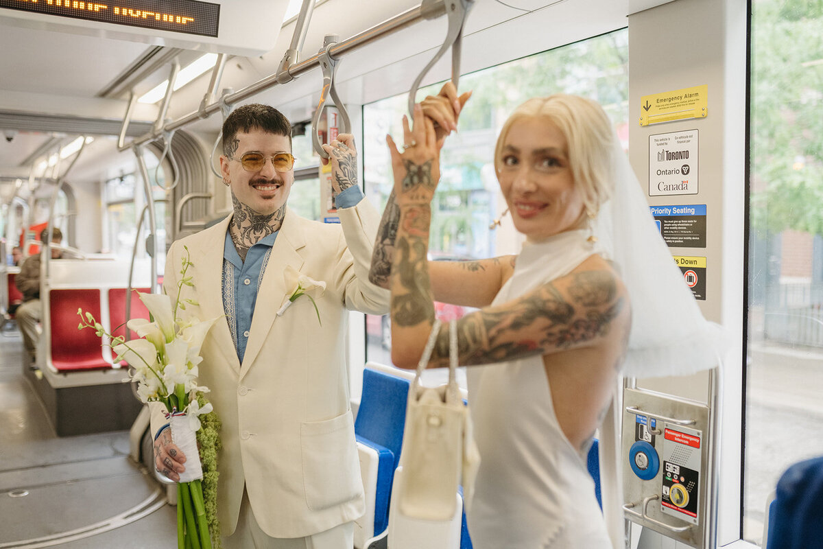 toronto-city-elopement-city-hall-edgy-nontradional-thedrake-rainy-day-cool-alternative-071