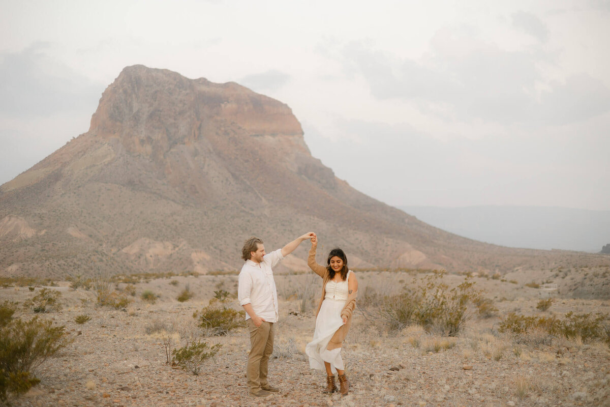 Adventure-Elopement-Photographer-Primrose-Wedding-Photography-016
