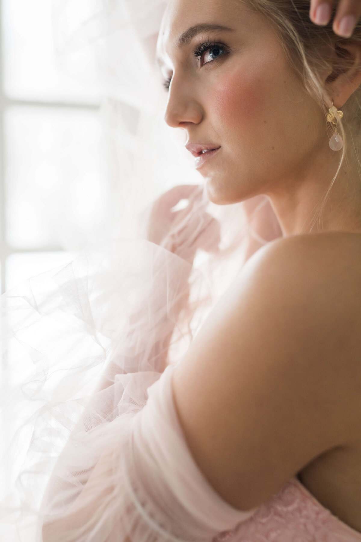 0504 Graydon Hall Manor British Vogue Editorial Toronto Wedding Lisa Vigliotta Photography