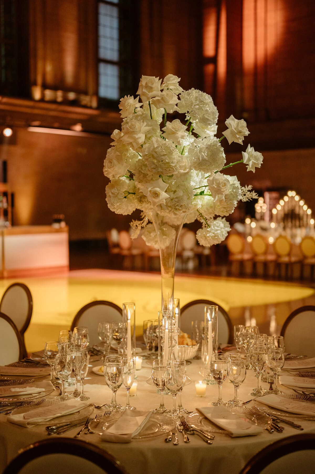 Theate-Saint-James-Wedding-Luxury-WeddingPlanner-Montreal-CoolsEvents - montreal wedding planner