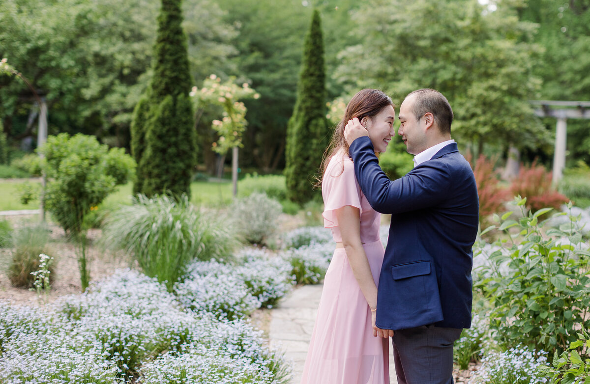 Elizabeth_Hill_Photography_Cator_Woolford_Gardens_Engagement_Photos_Atlanta_Georgia-3