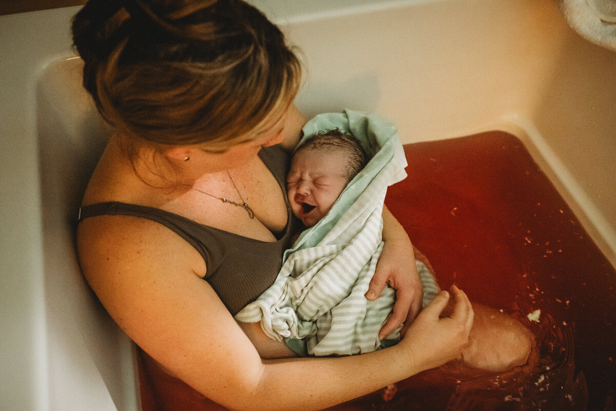 BestMichiganBirthPhotographer-47