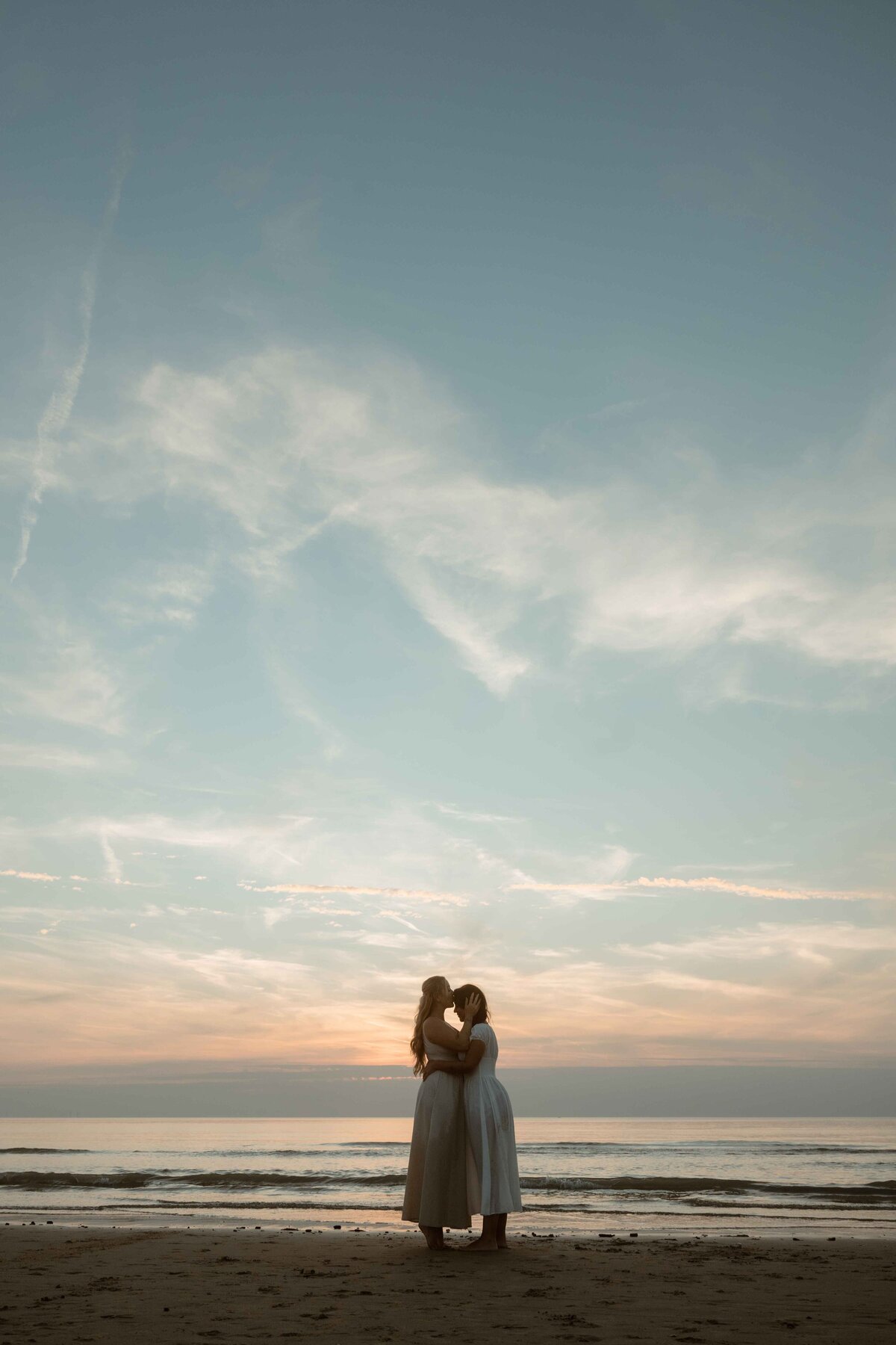 Lauw-Design-&-Photography-Loveshoot-Strand