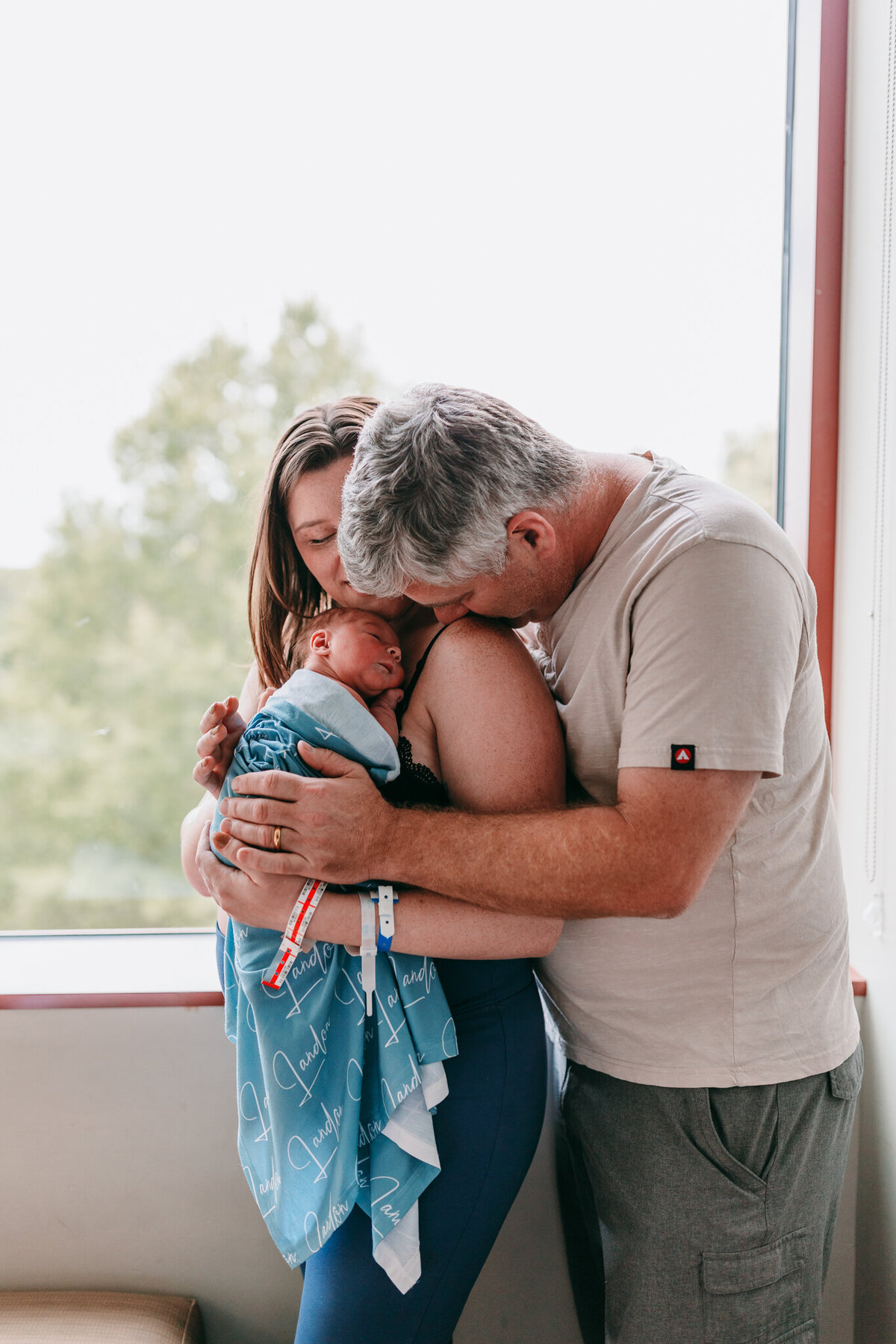 NWA fresh 48 photographer, fresh 48 photography near me Northwest Arkansas, newborn baby photography 