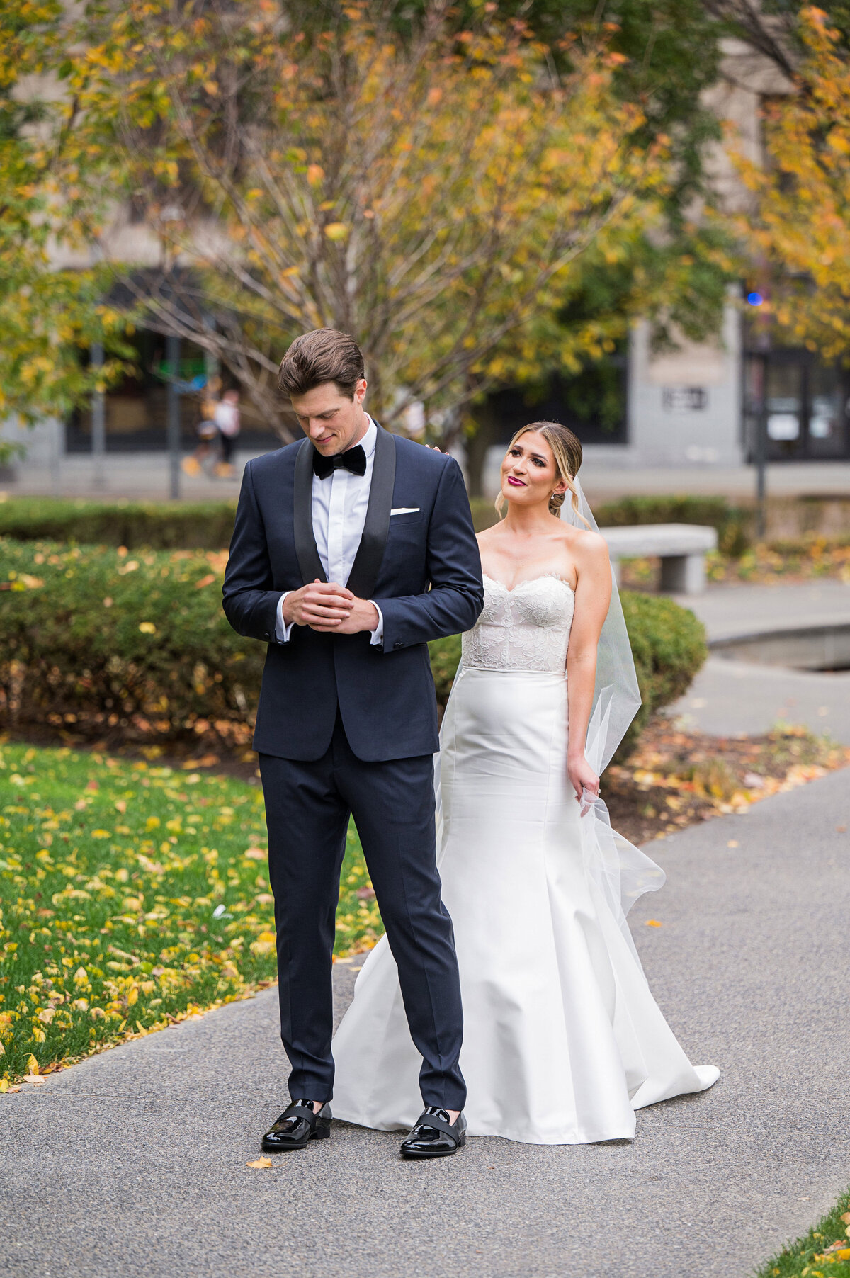 bride and groom seeing each other for the first time at mellon green in pittsburgh