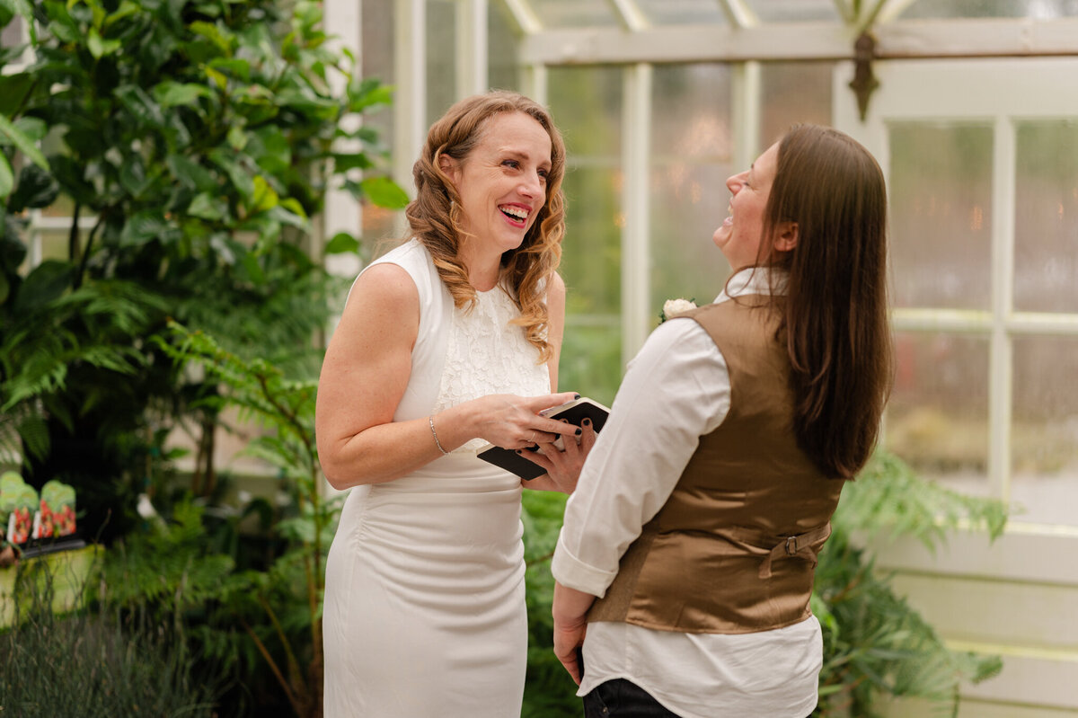 Bellingham-Wedding-Photographer_LGBTQ_Christiansons-Nursery_Caylie-Mash_03