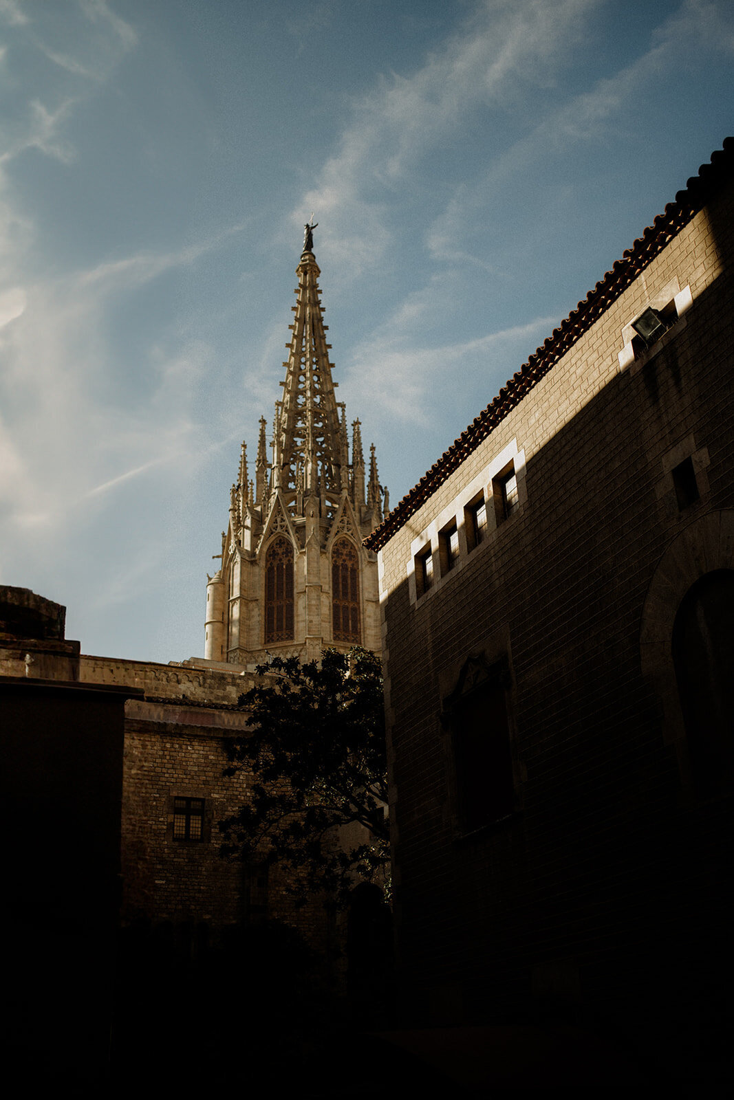 016 Barcelona Elopement photographer_spain elopement_Gothic Quarter elopement_Zoe & Raley-1395-Edit