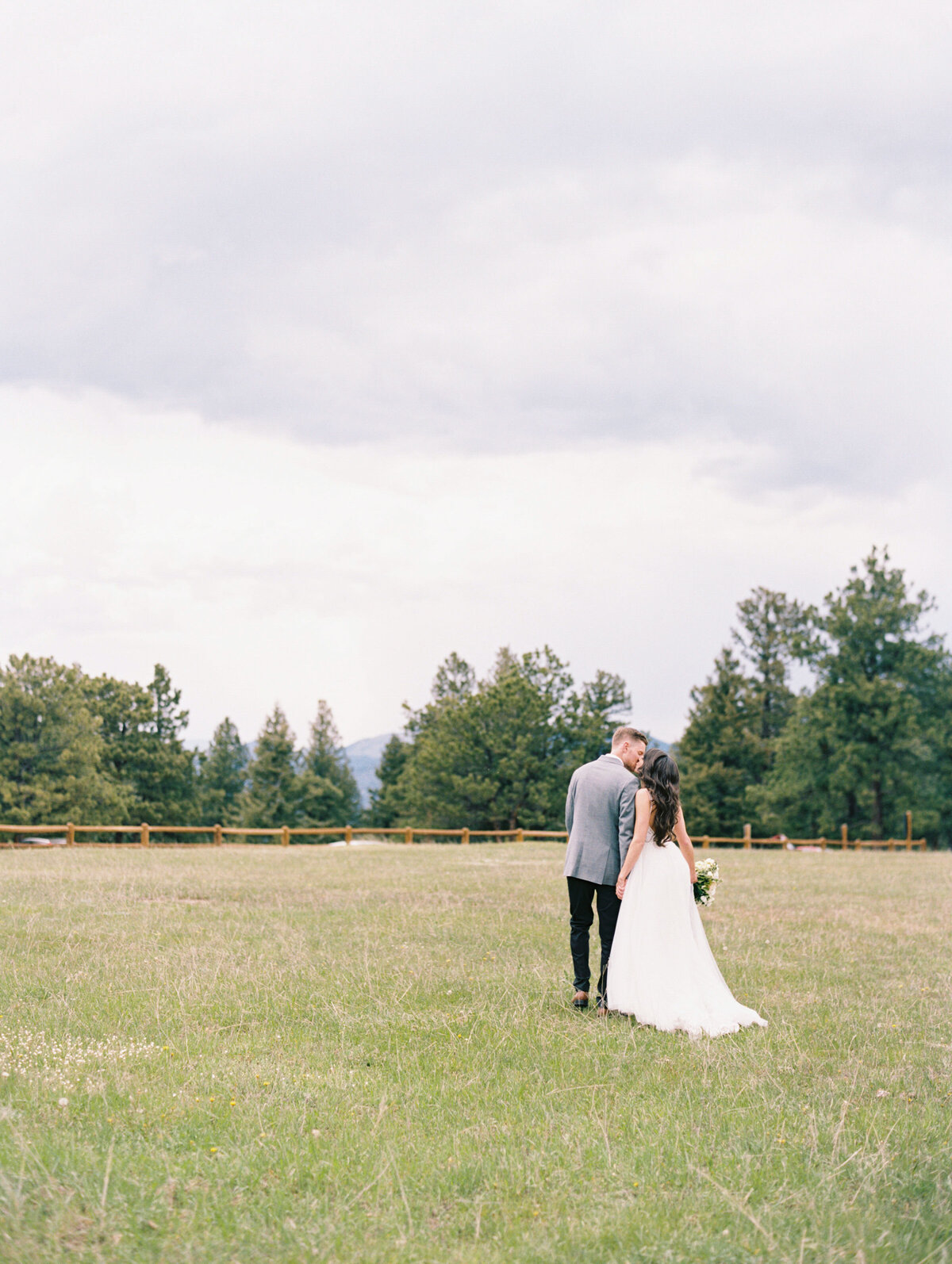 82-ally-bobby-fine-art-photography-mountain-wedding-denver-film