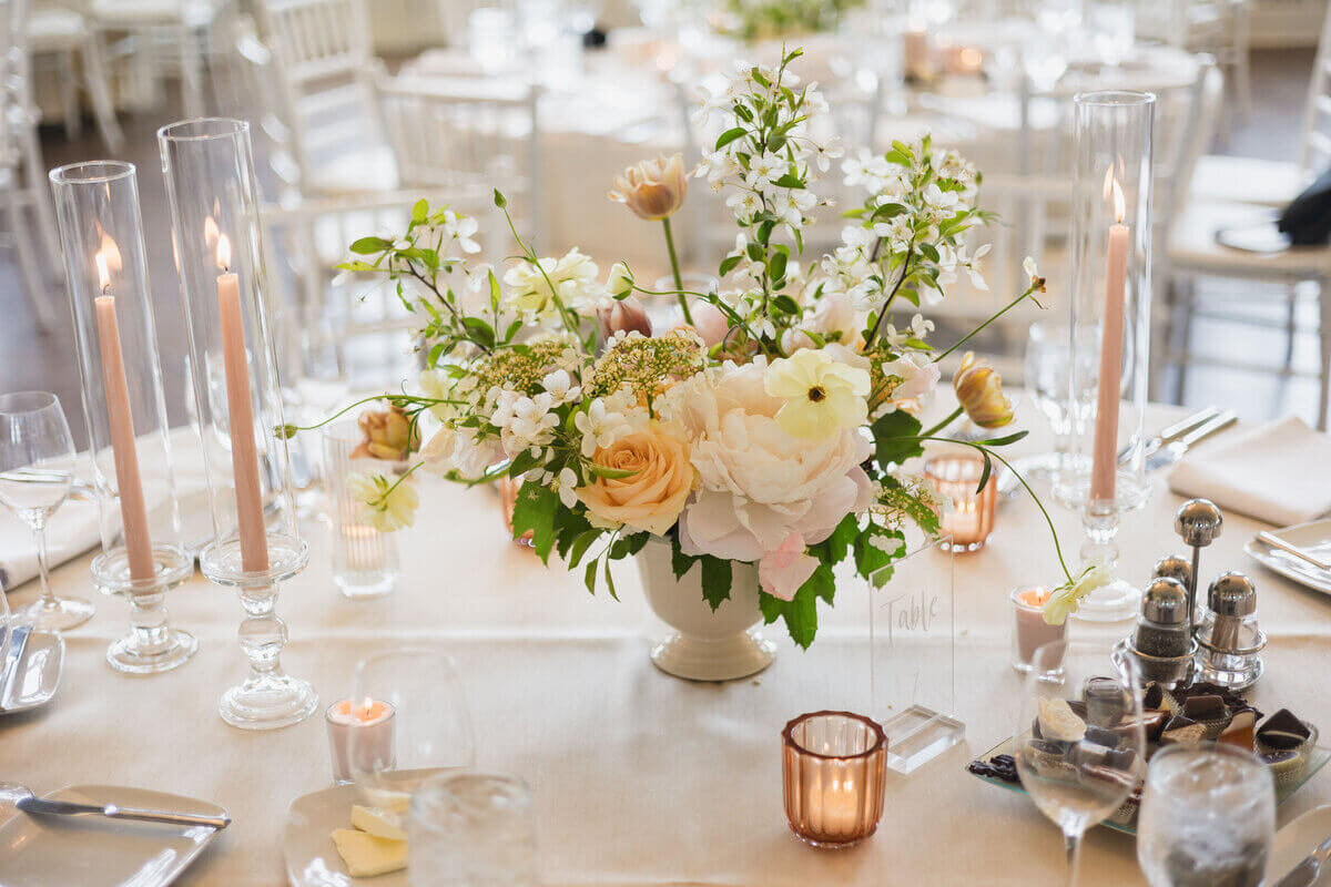 Flowers and designs by wedding planners chicago il