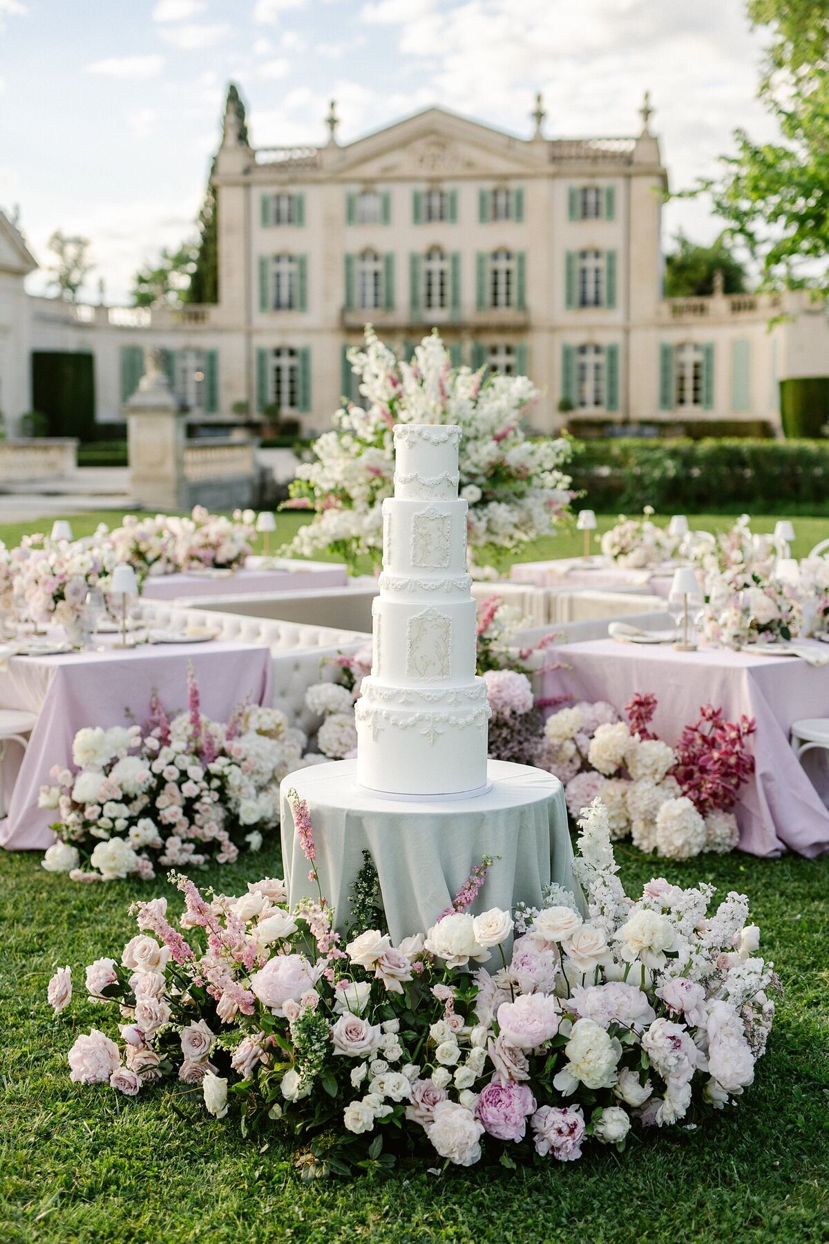 wedding-cake-photographer-chateau-tourreau