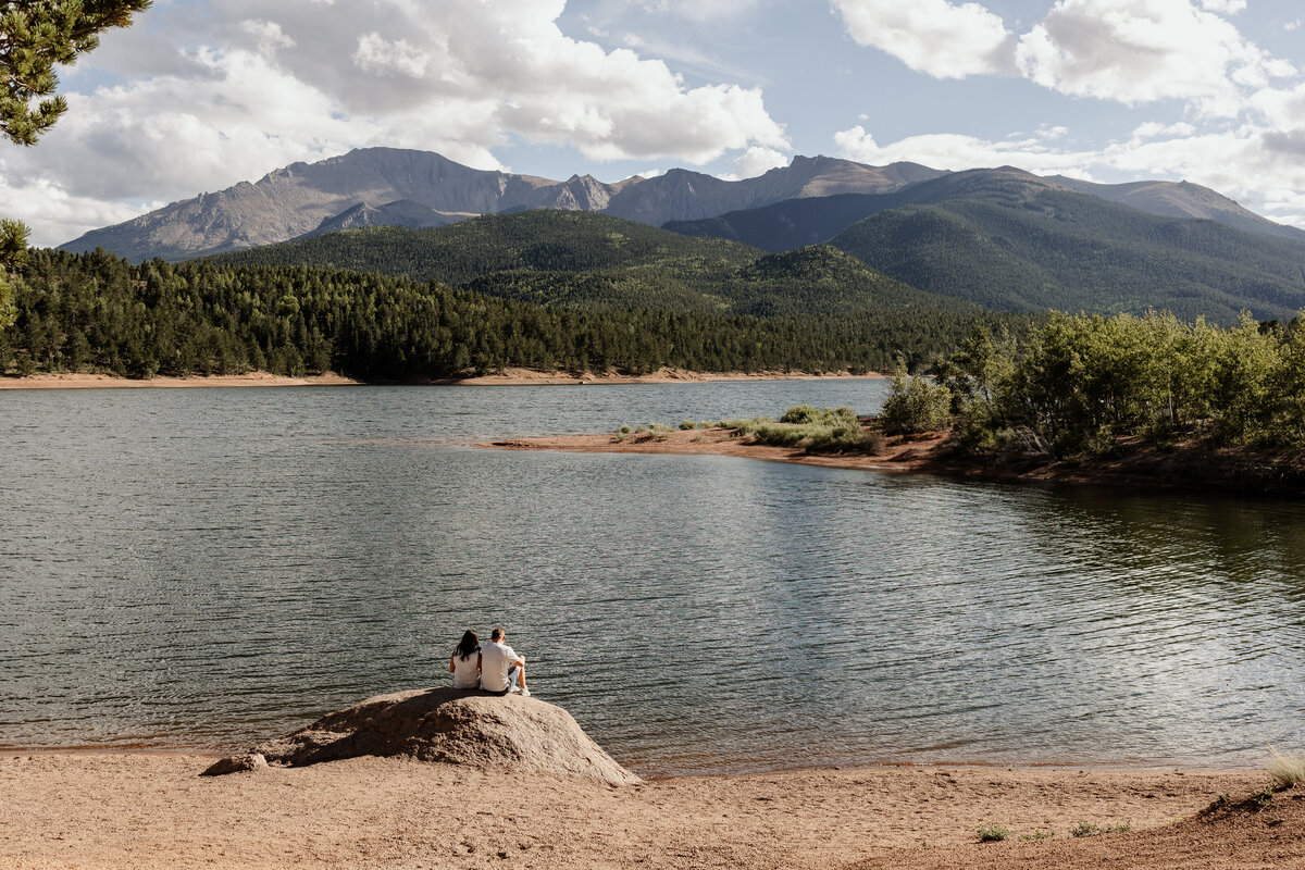 Pikes Peak Elopement Photographer - Jenn and Kyle