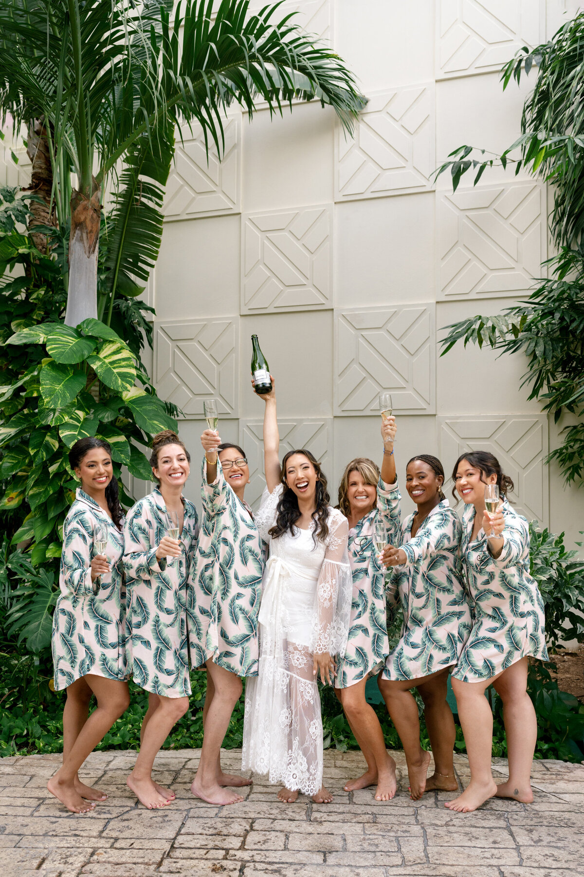 Berlez-Aspen-Avenue-Chicago-Wedding-Photographer-Grace-and-Ivory-Wedicity-Mexico-Editorial-Luxury-Tropical-Aveil-Brides-Designer-69