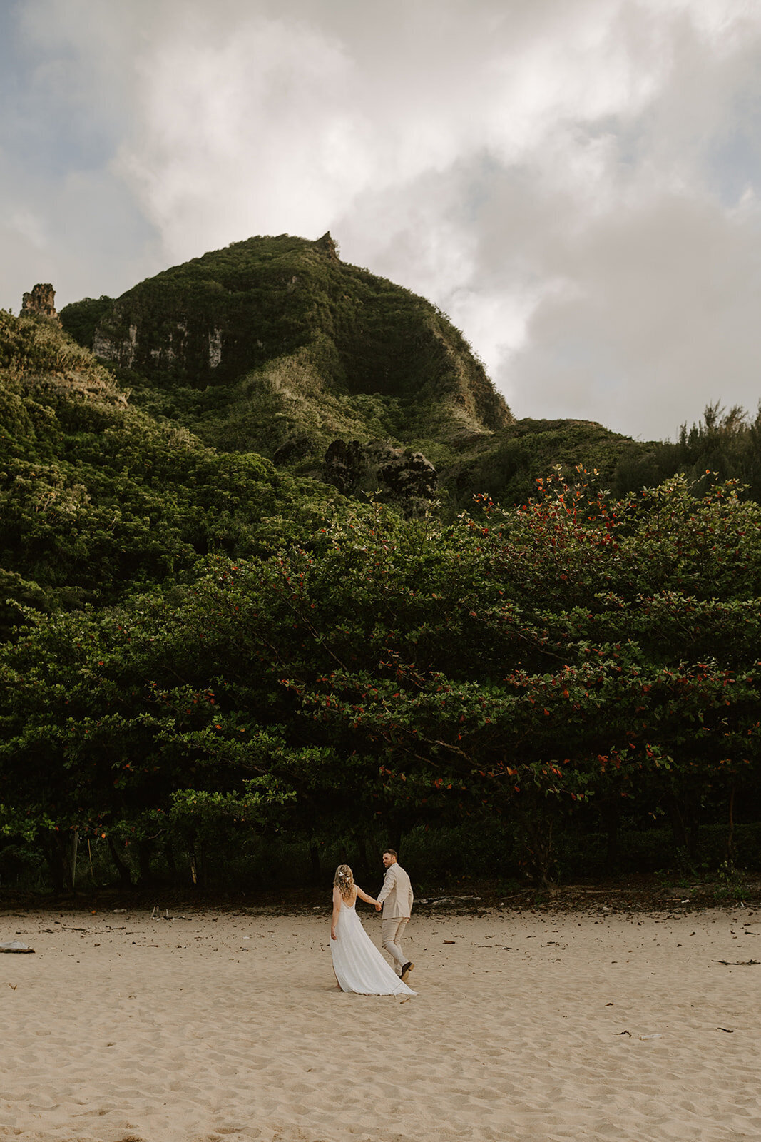 22.05.17_Jess & brenden kauai wedding _0001_websize (2)