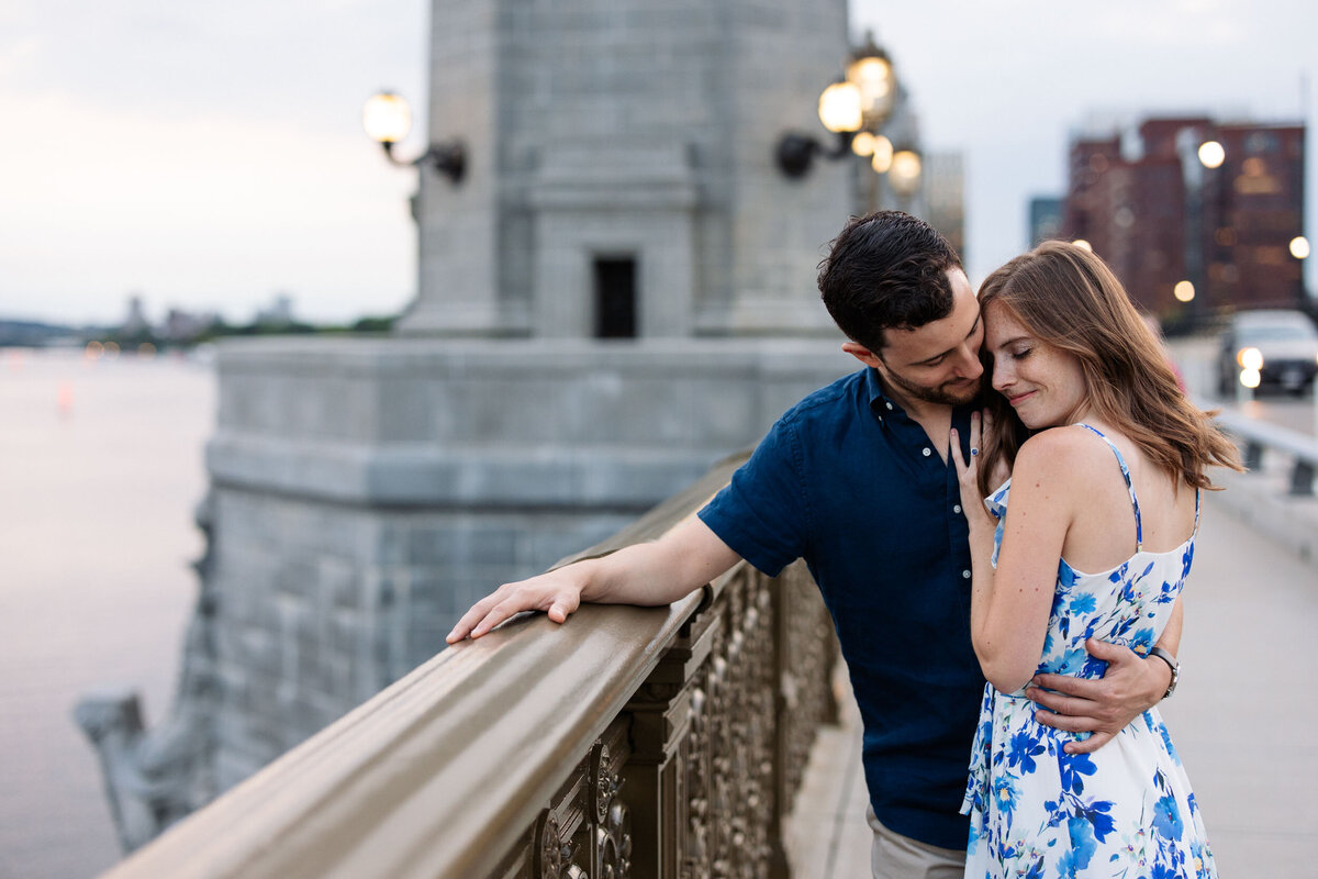 candid-boston-engagement-photographer-zev-fisher074