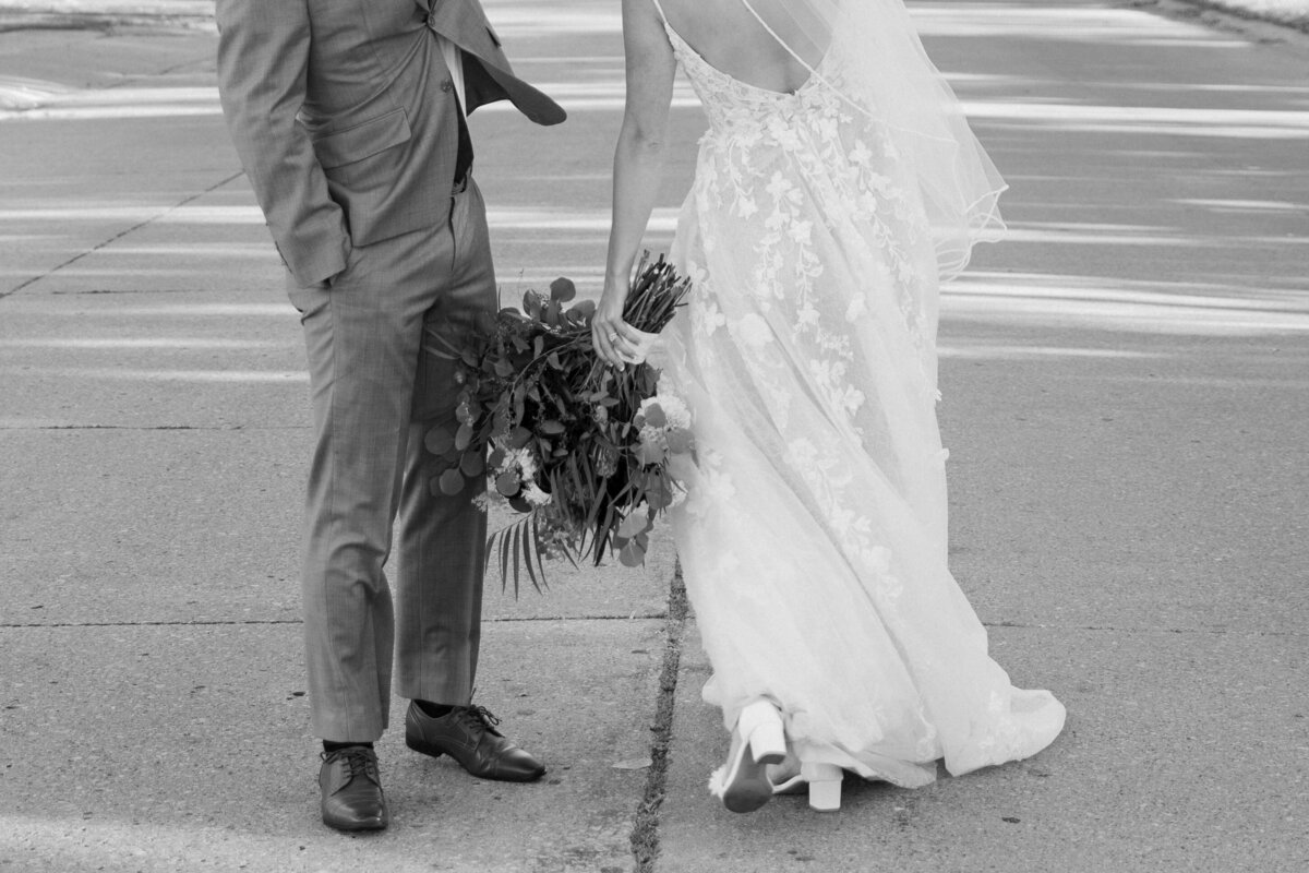 Wedding photographer in Goshen Indiana Katie Grace Captures