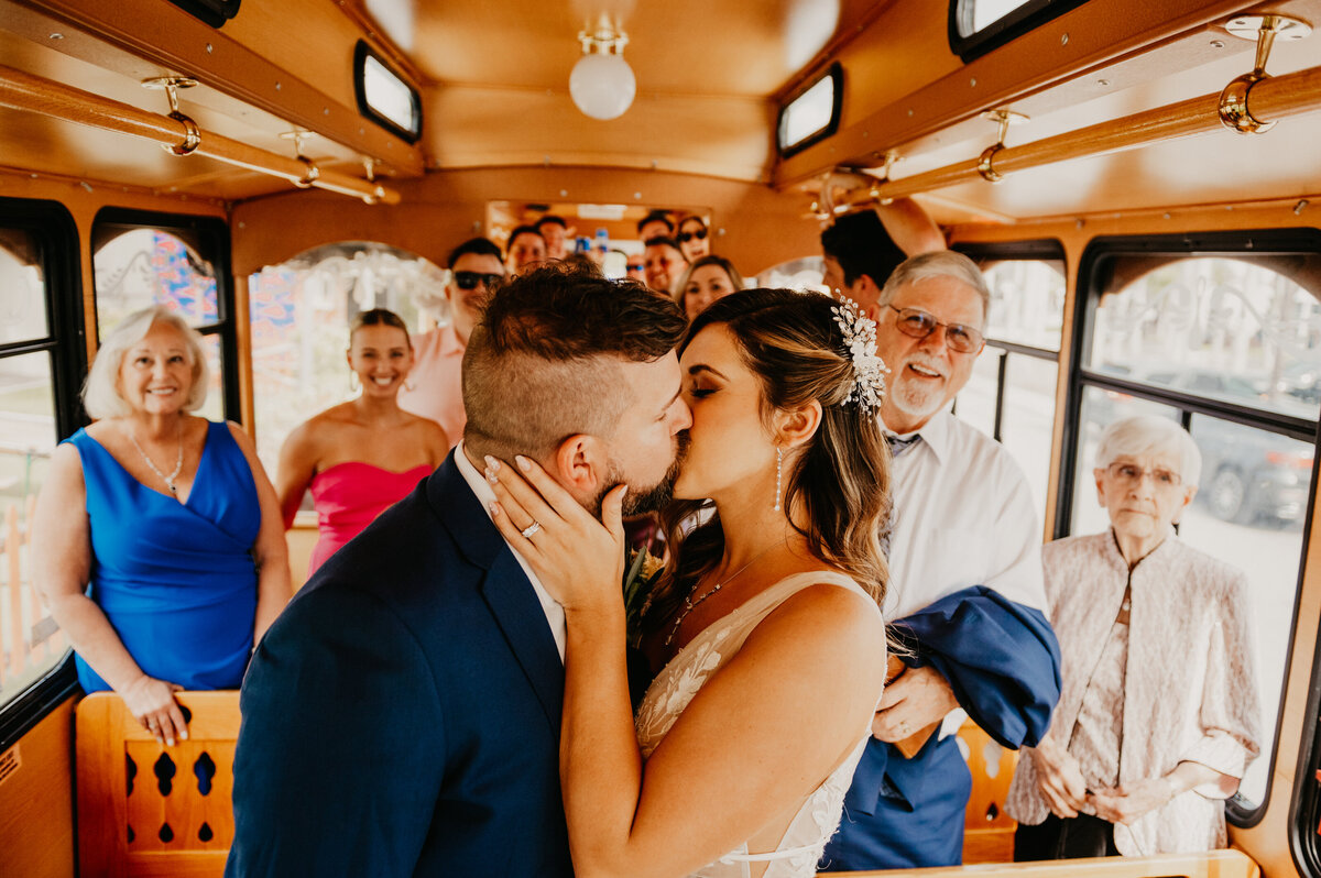 mariah-lacy-photo-green-bench-elope-in-tampa-chantilly-chic-planners-131