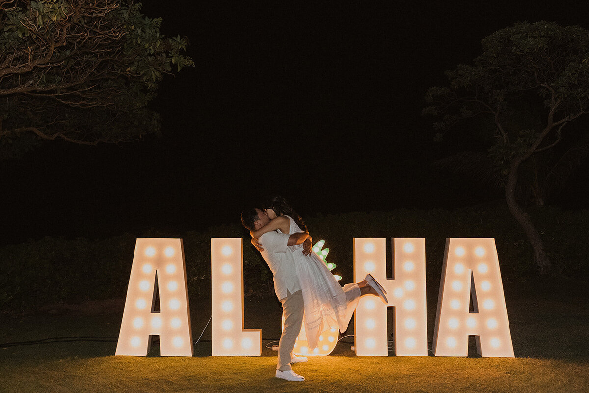 l-f-turtle-bay-hawaii-wedding-8372