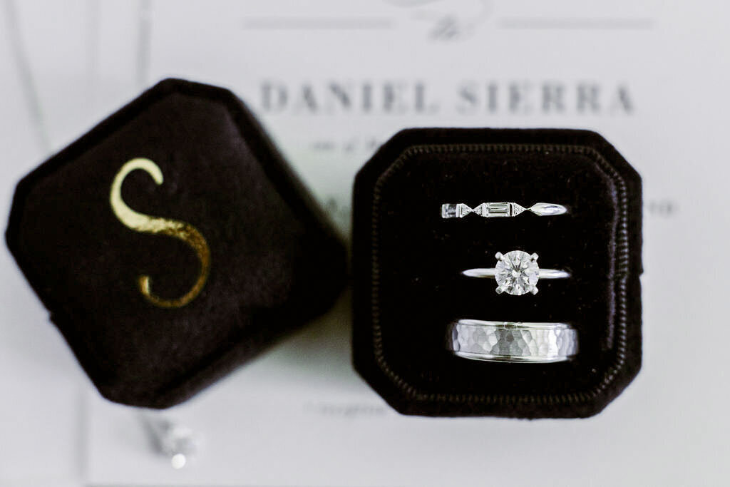 407 - HundredsofMoments-Sarah&Daniel-Details-9718-221022-14
