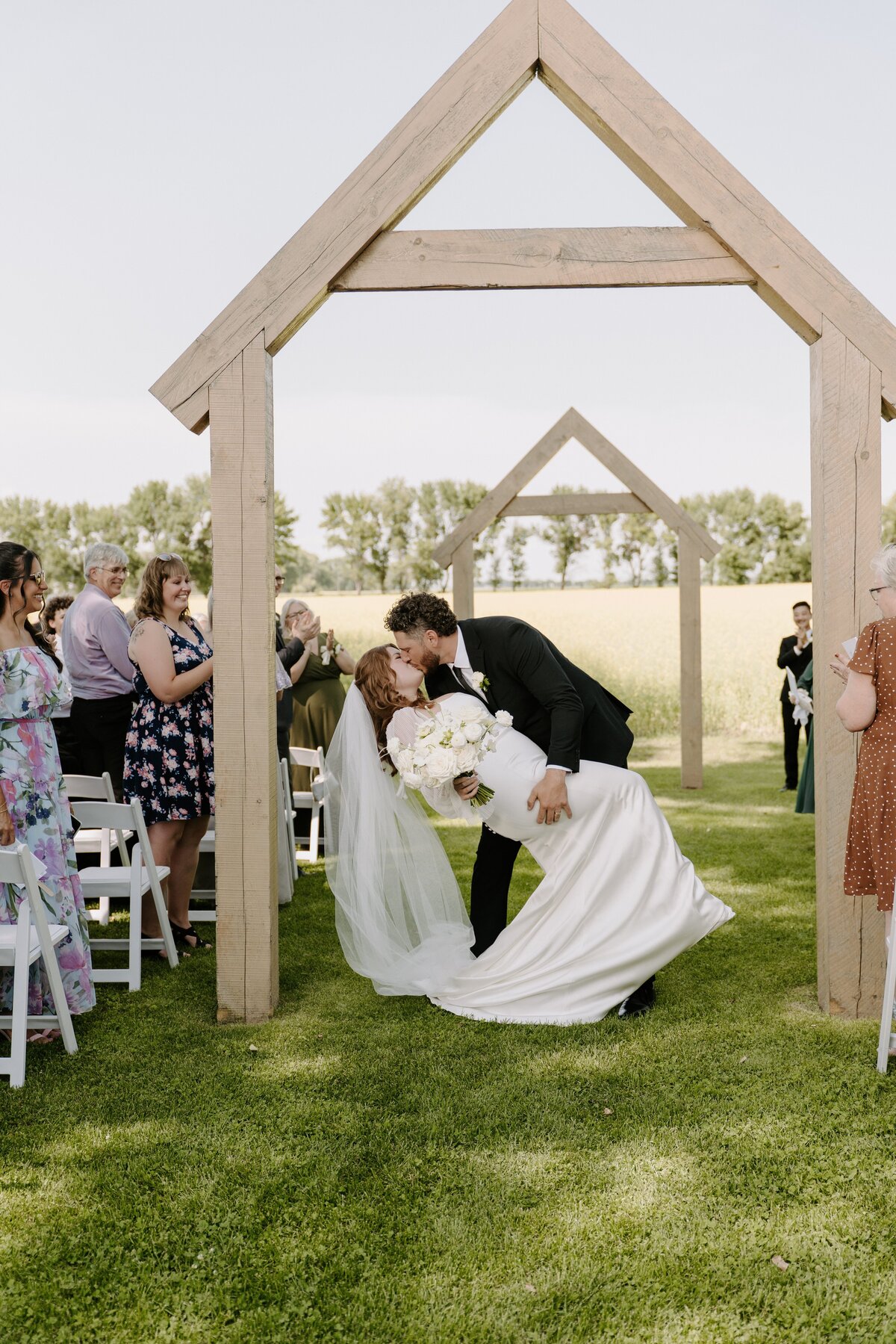 evergreen_weddings_co_canada_wedding_planner_designer_ottawa_winnipeg_toronto_full_service_wedding_planning_management_coordination_coordinating_design_services_designer_luxury_high_end_237