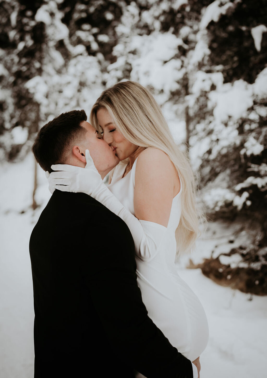 LakeLouiseElopement-S&V-NaomiJanePhoto-00509