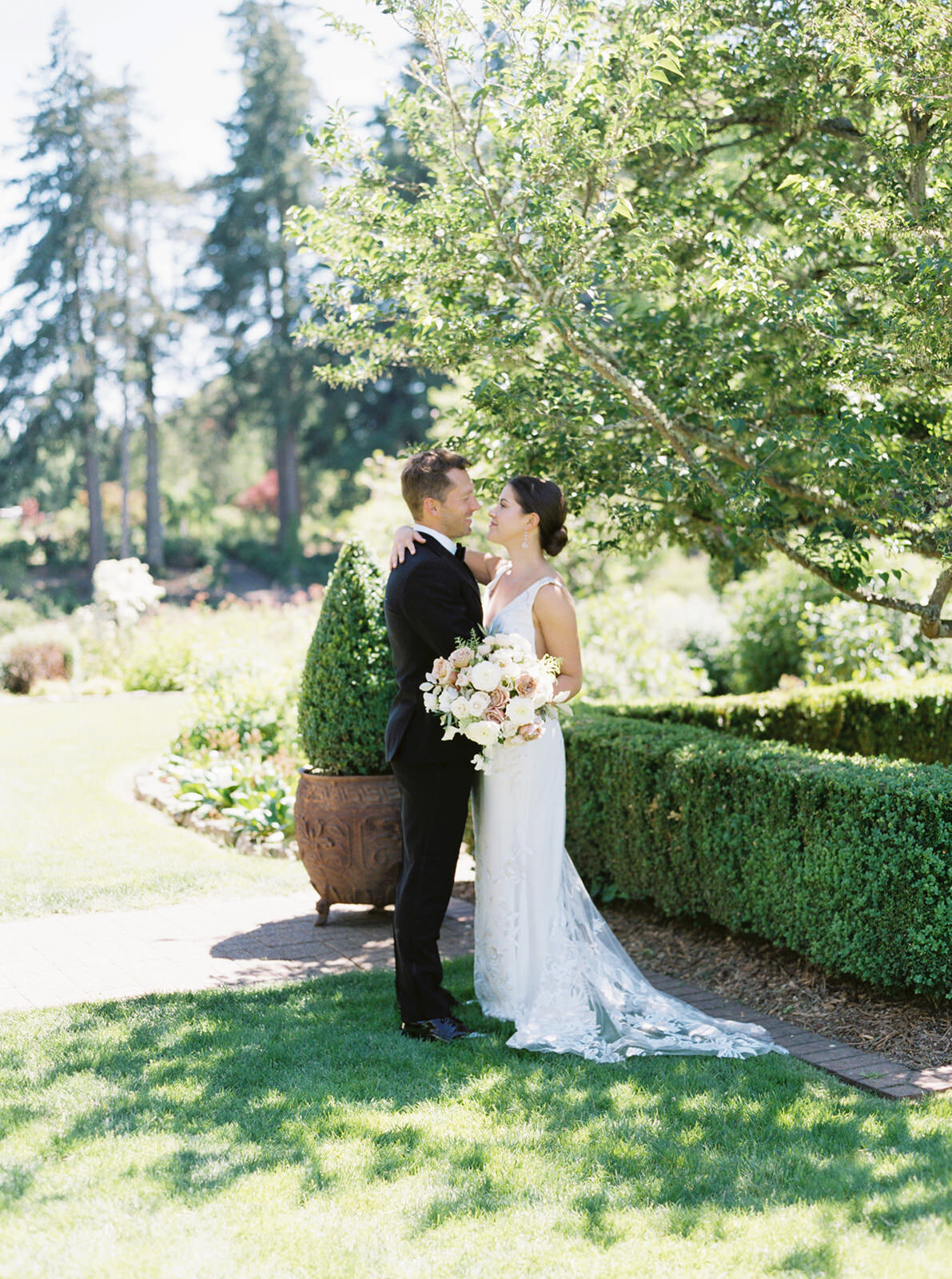 Carlos-Hernandez-Photography-Megan-Trevor-Wedding-Portland-Oregon-105
