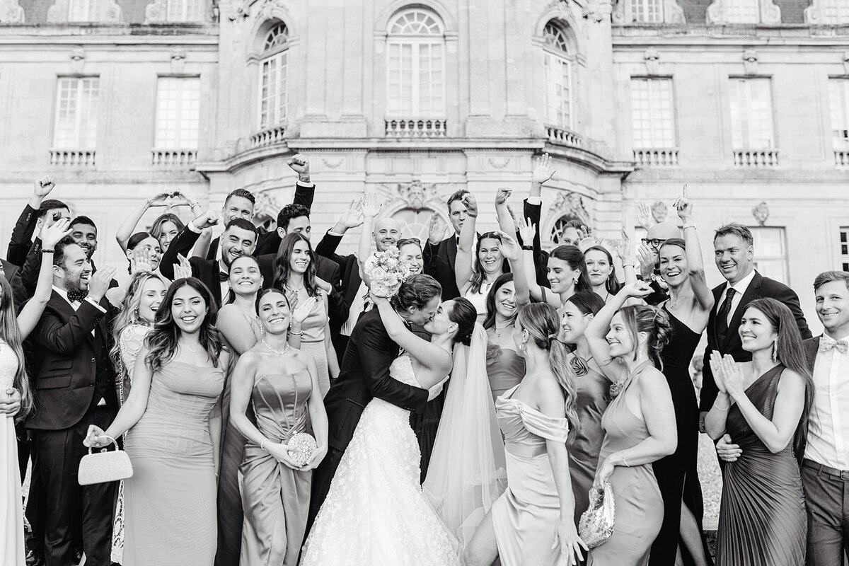 MorganeBallPhotography-Wedding-ChateauChamplatreux-SandyDavid-08-cocktail-362-0465_websize-2