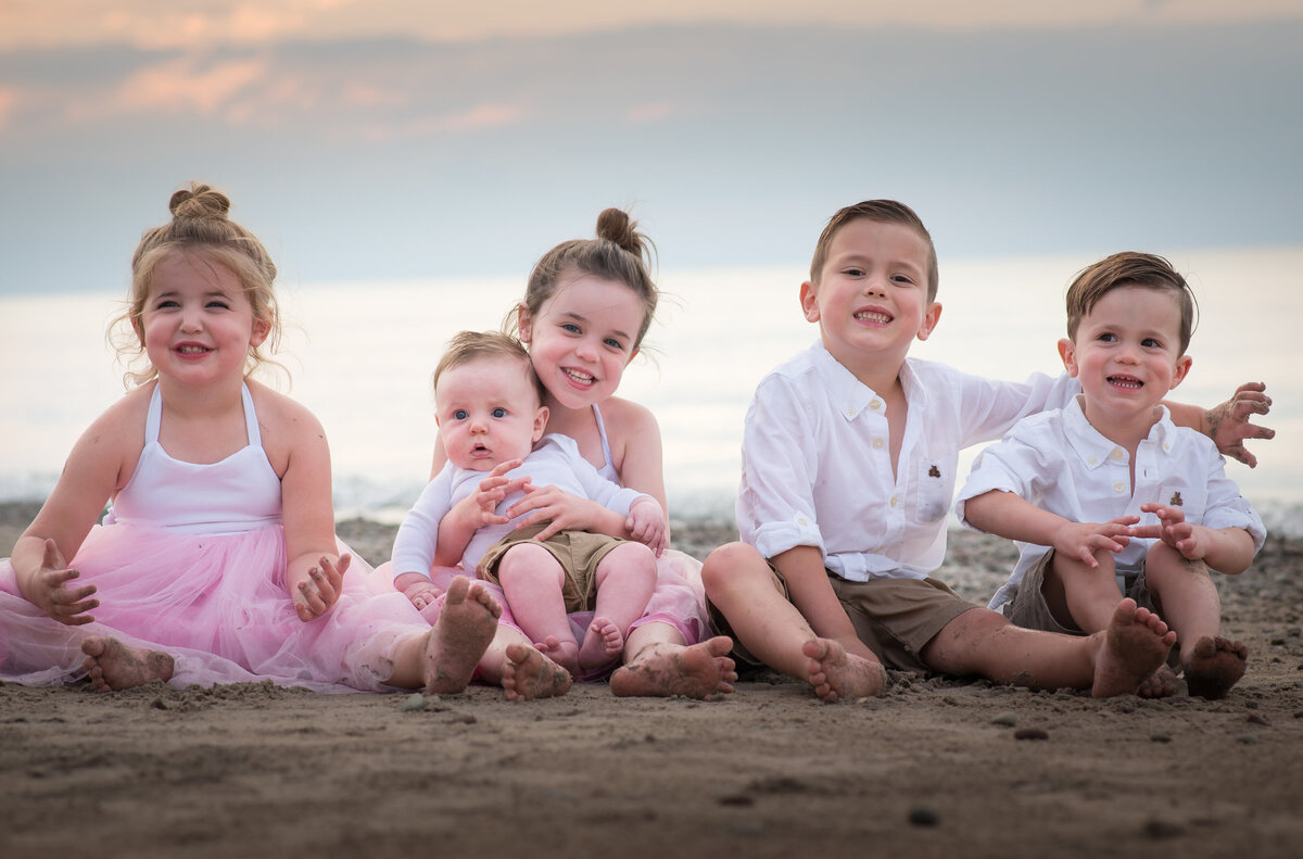siblings on the beach in Syracuse NY, 5  under 5