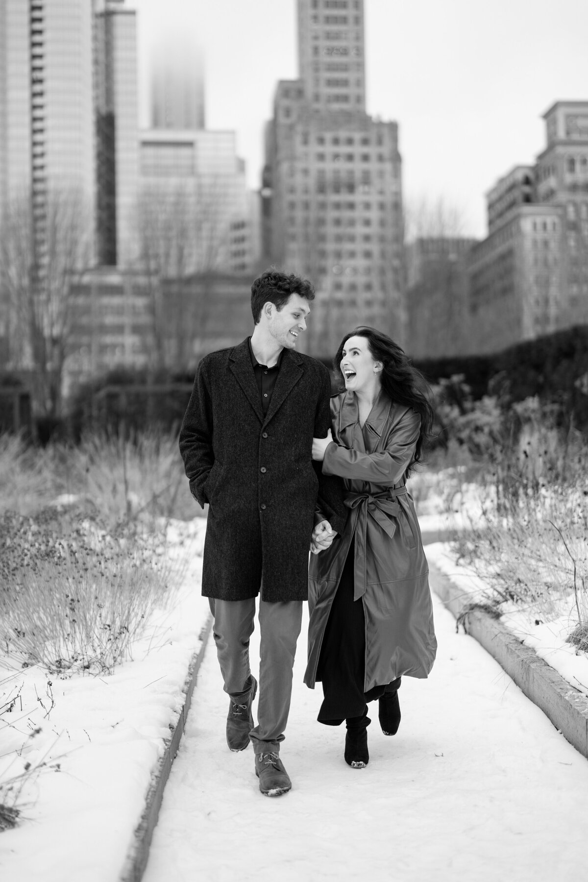 Aspen-Avenue-Chicago-Wedding-Photographer-Hilton-Palmer-House-Vintage-Hotel-Timeless-Editorial-FAV-24